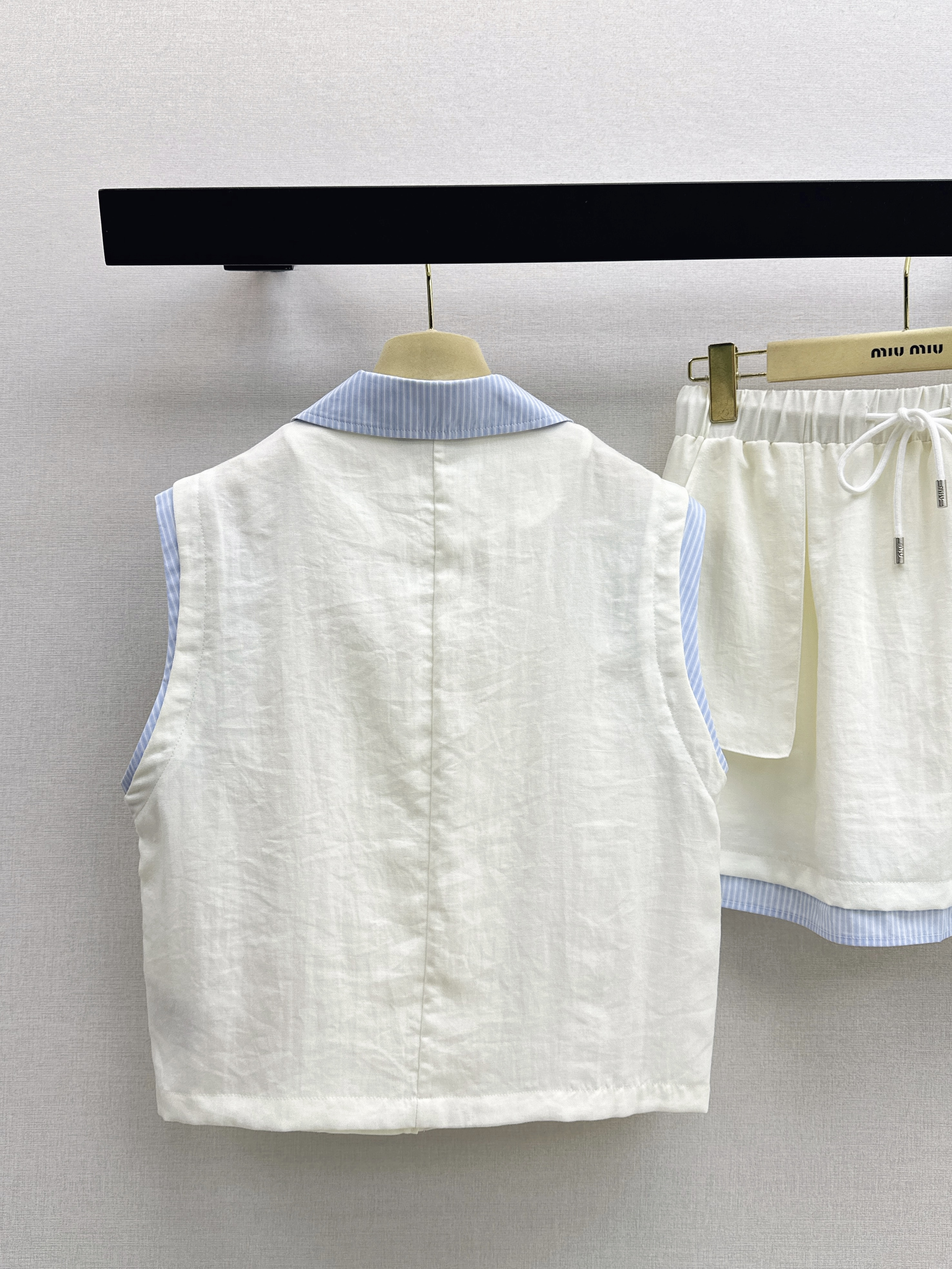 Miu 26ss shirt mini skirt set