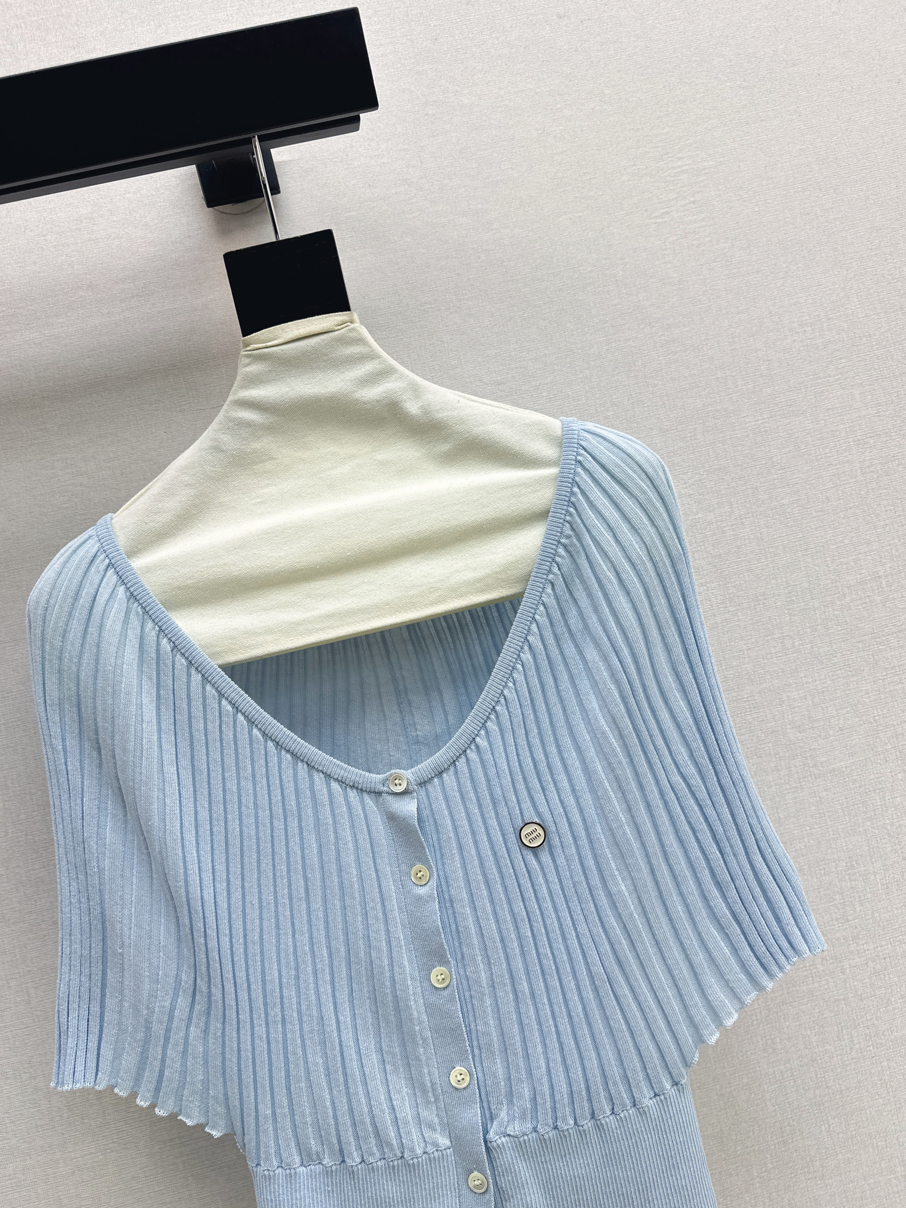 Miu 26SS Knit Cardigan Top