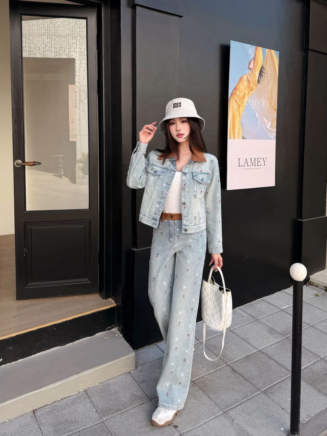 CD 26ss embroidery straight jeans