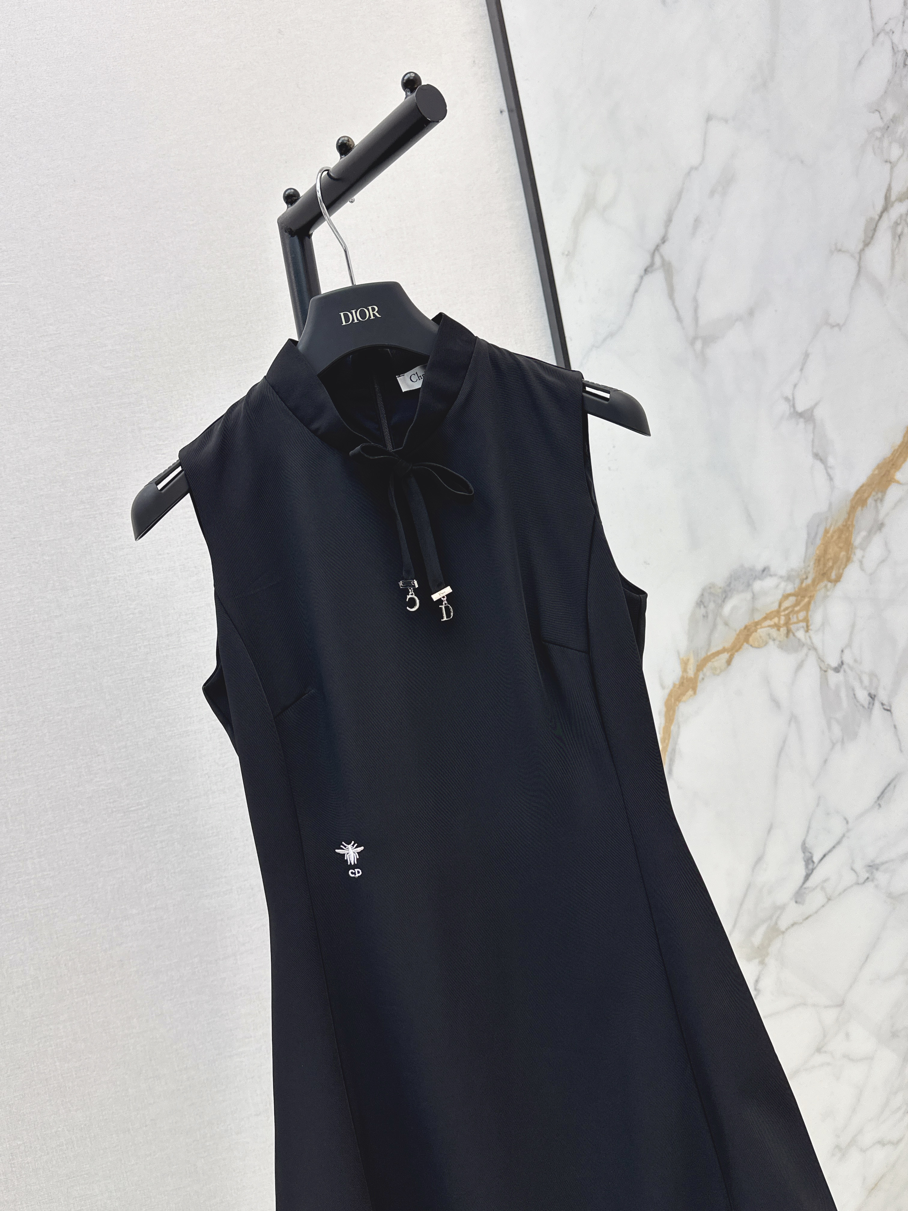 CD 26ss sleeveless mini dress