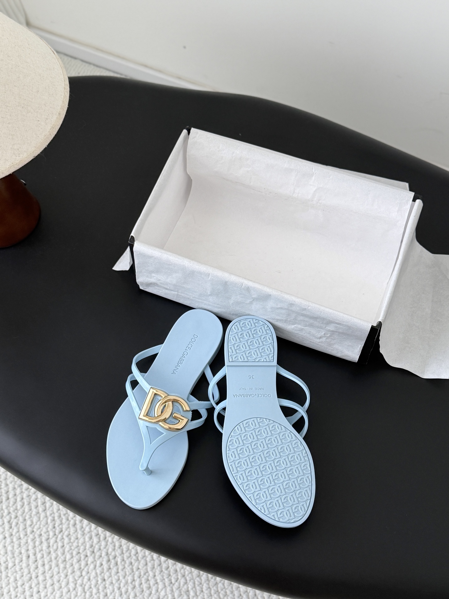 Dolc 26ss flip-flops