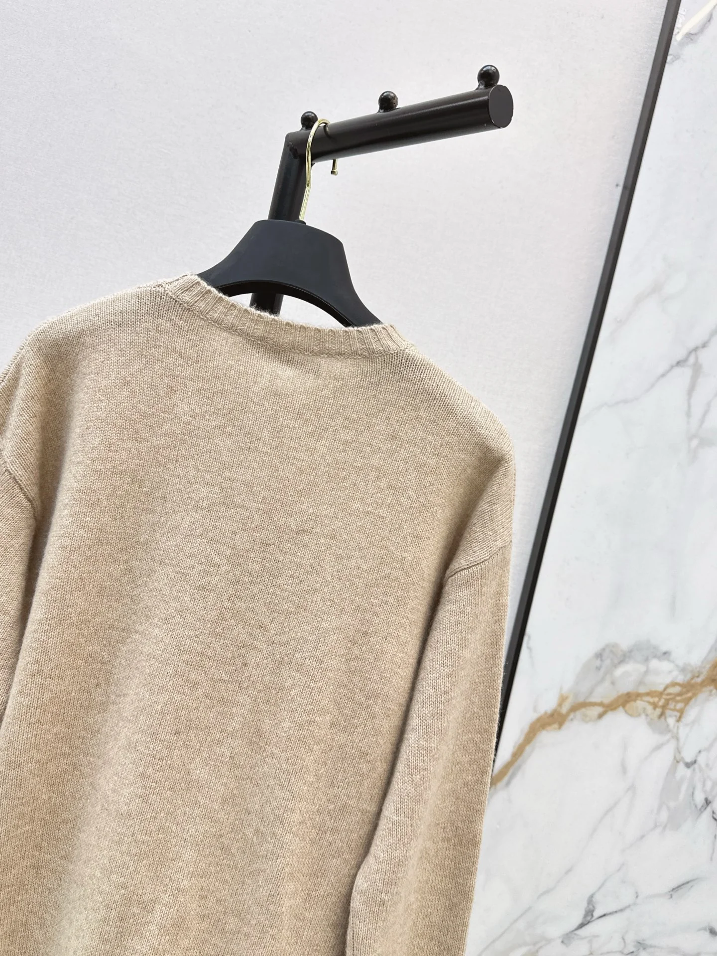 Louis 26ss embroidery cashmere sweater