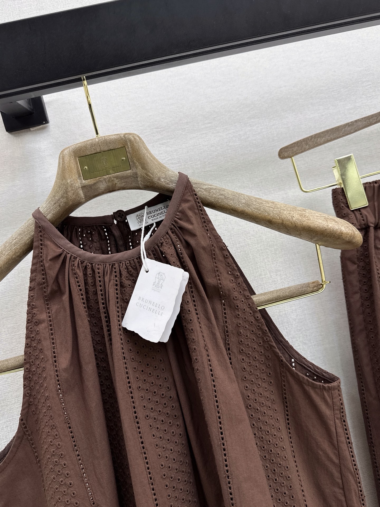 Brun 26ss sleeveless A-line top pants set