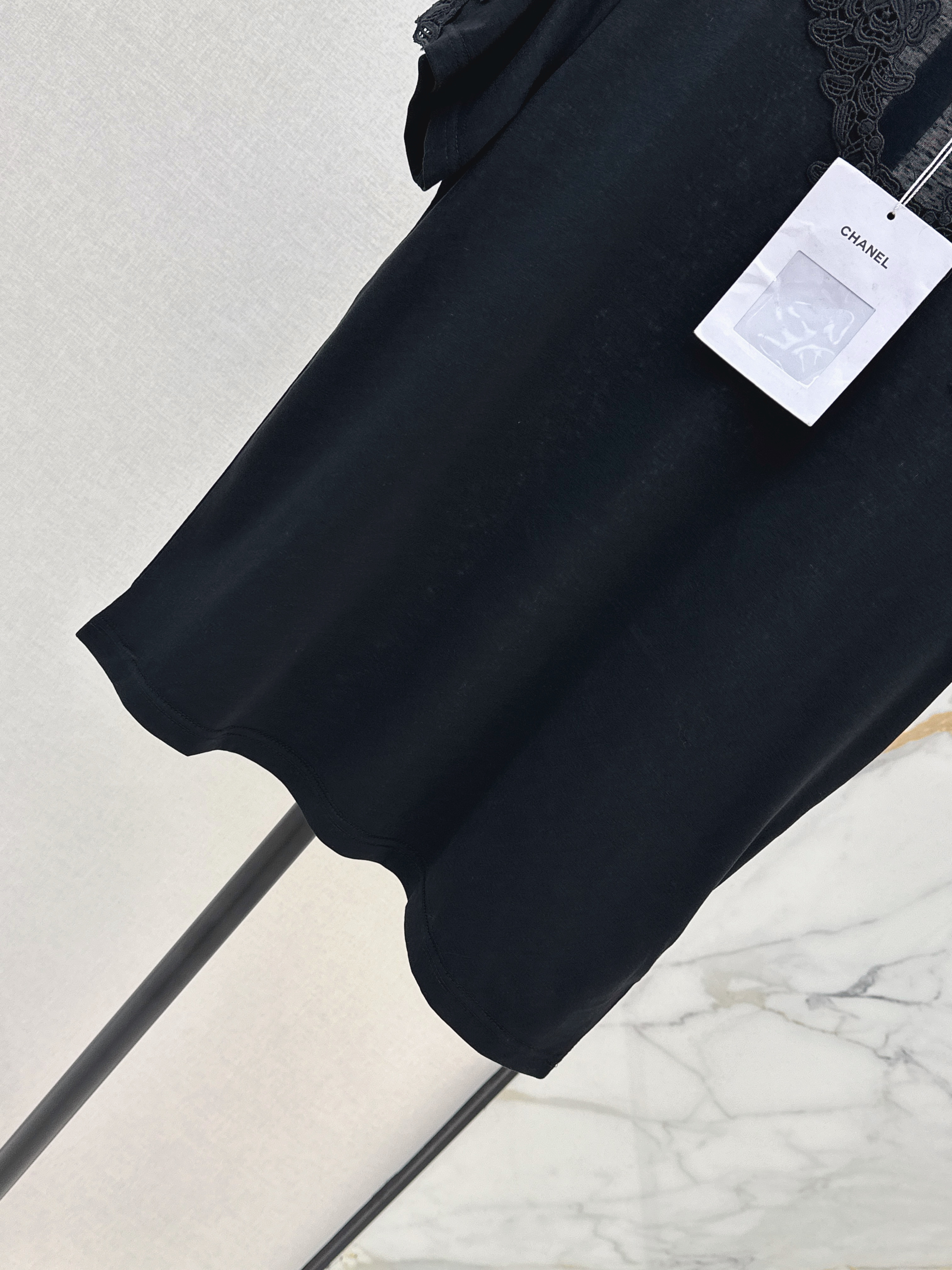 Chan 26ss contract lace t-shirt