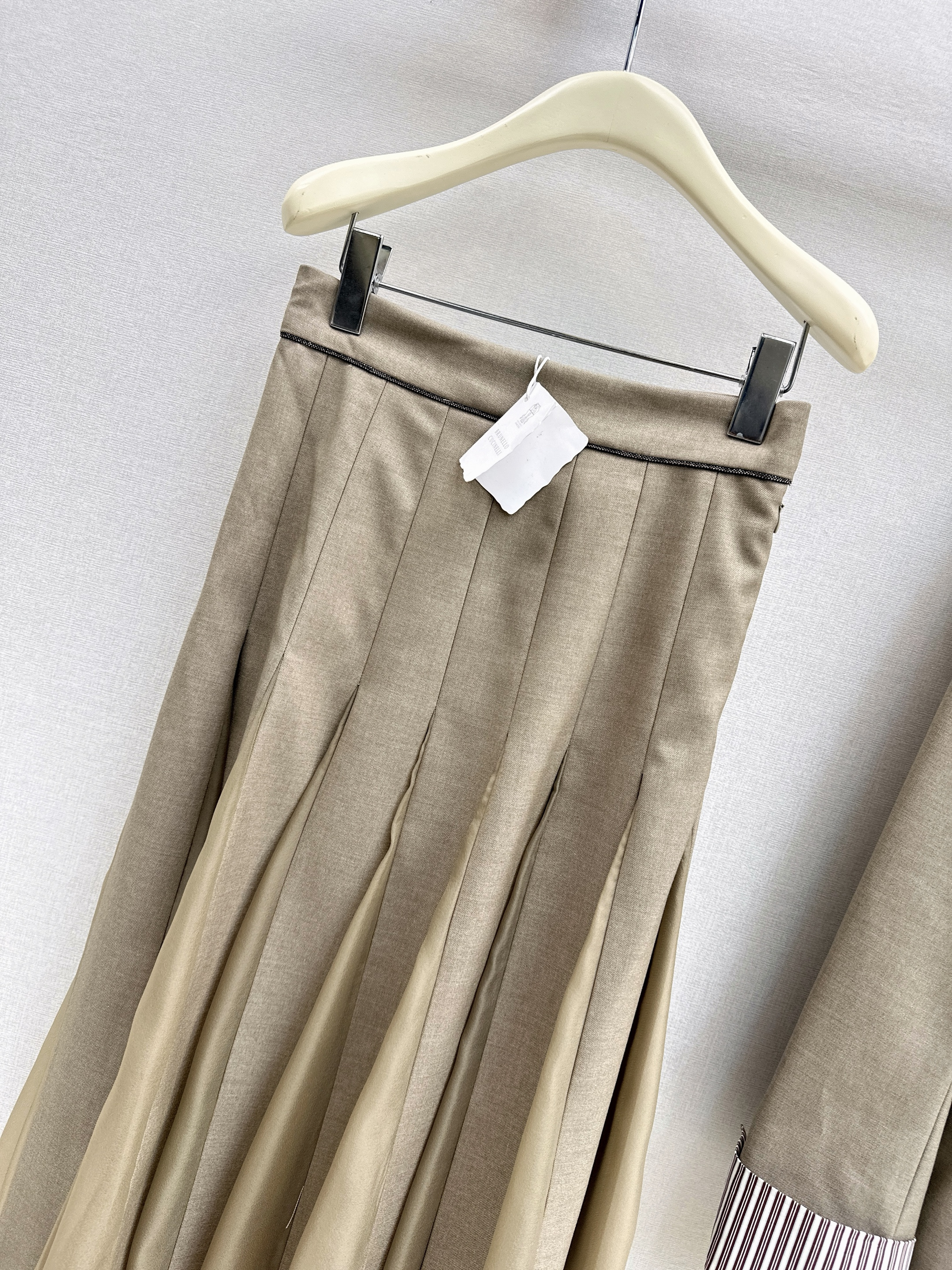 Brun 26ss pleated skirts