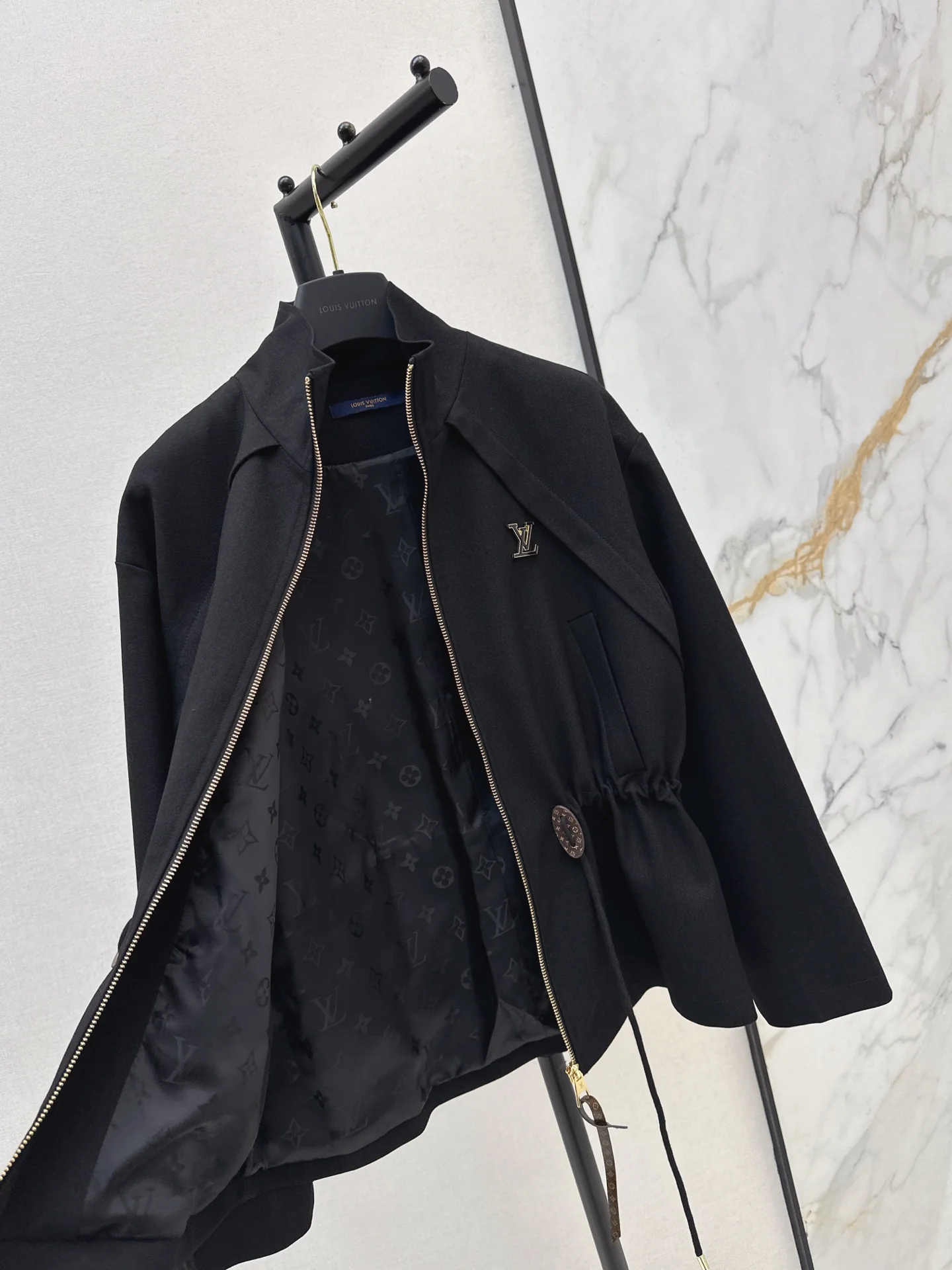 Louis 25fw drawstring jacket