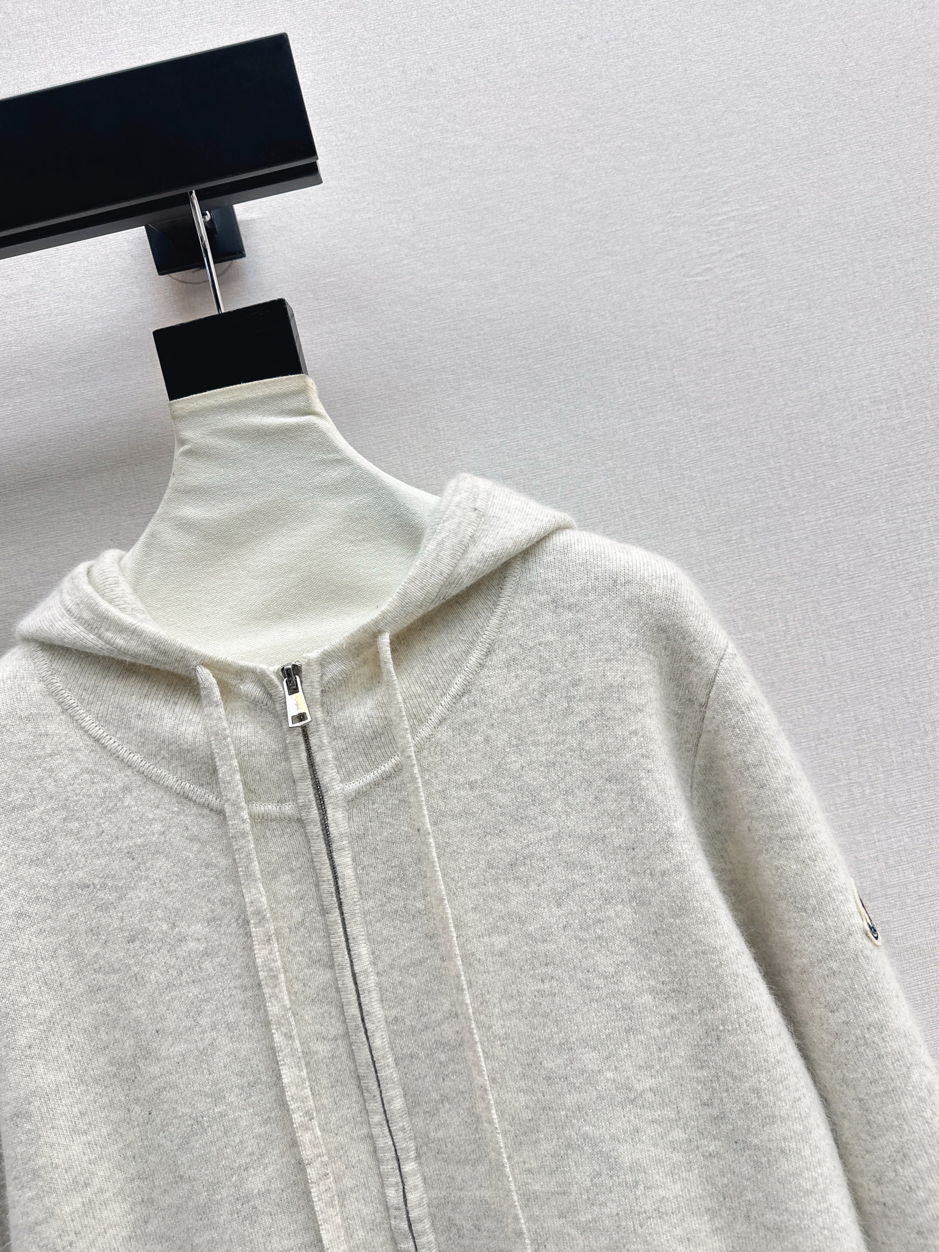 Monc 26ss hooded cardigan