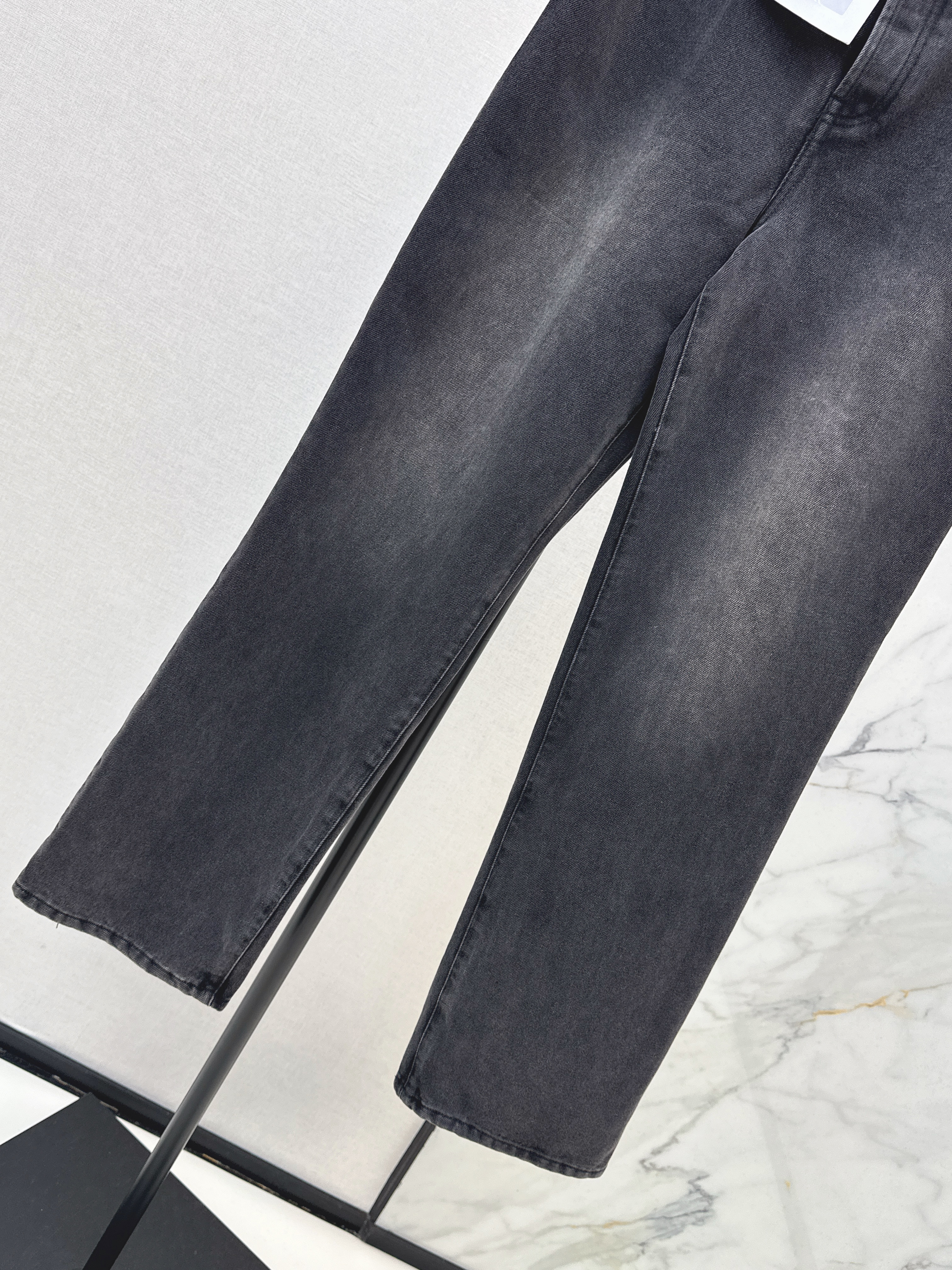 Chan 26ss straight jaens