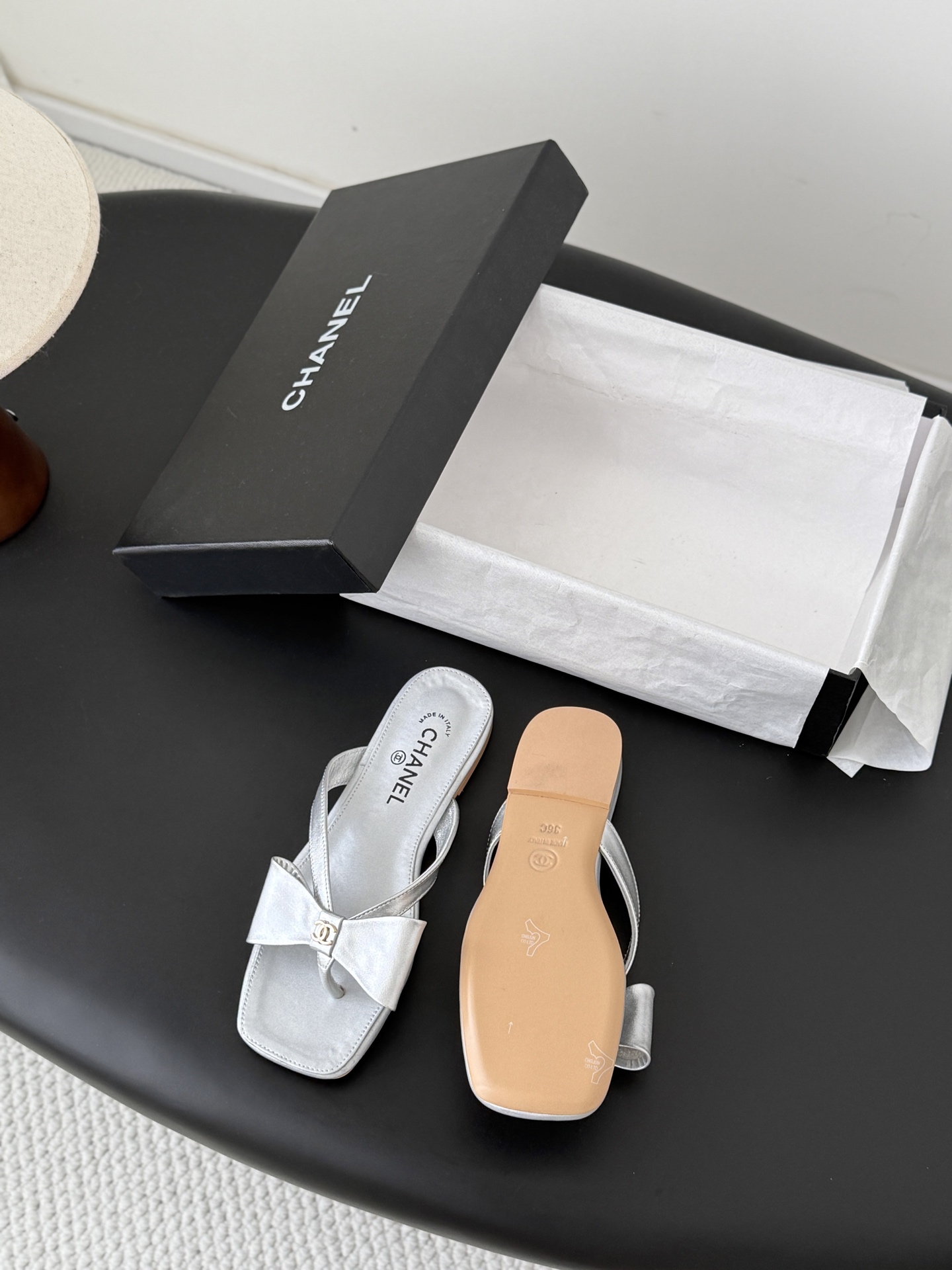 Chan 26P flip-flops