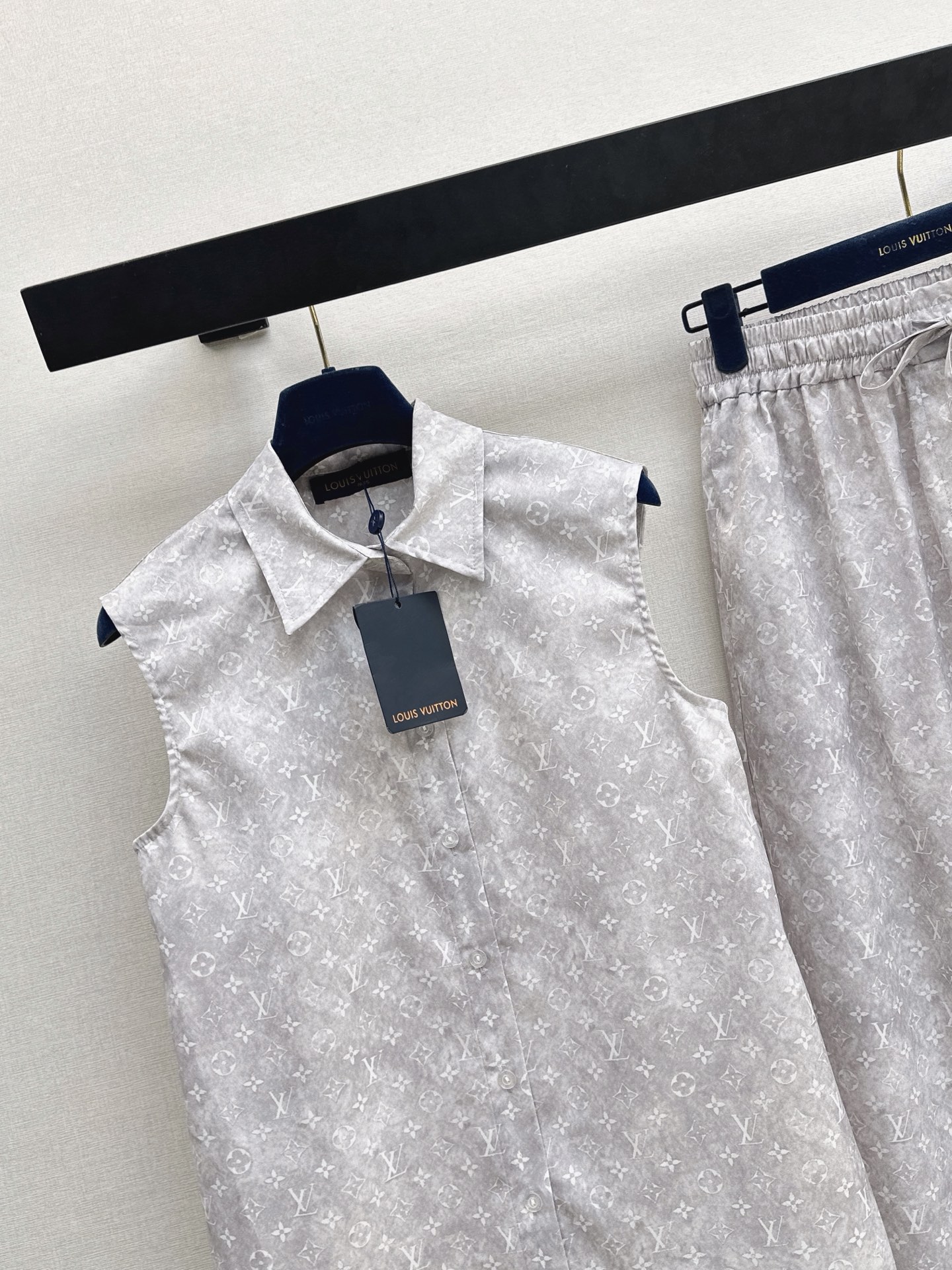 Loui 26ss sleeveless shirt pants set