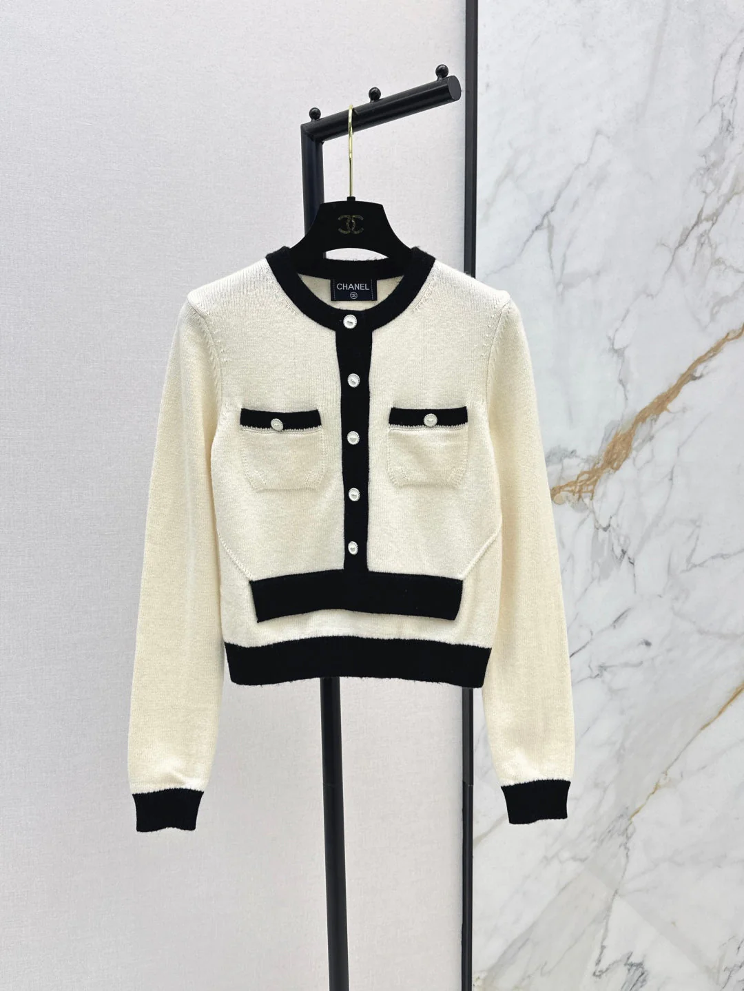 Chan 25ss knit cardigan