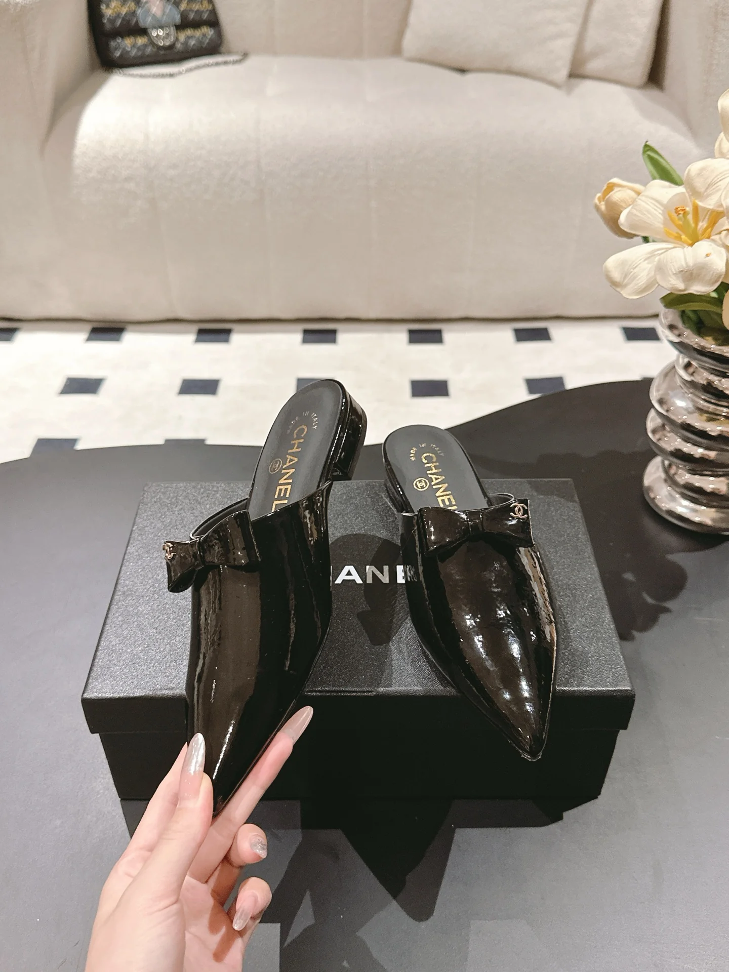 Chan 25fw mules