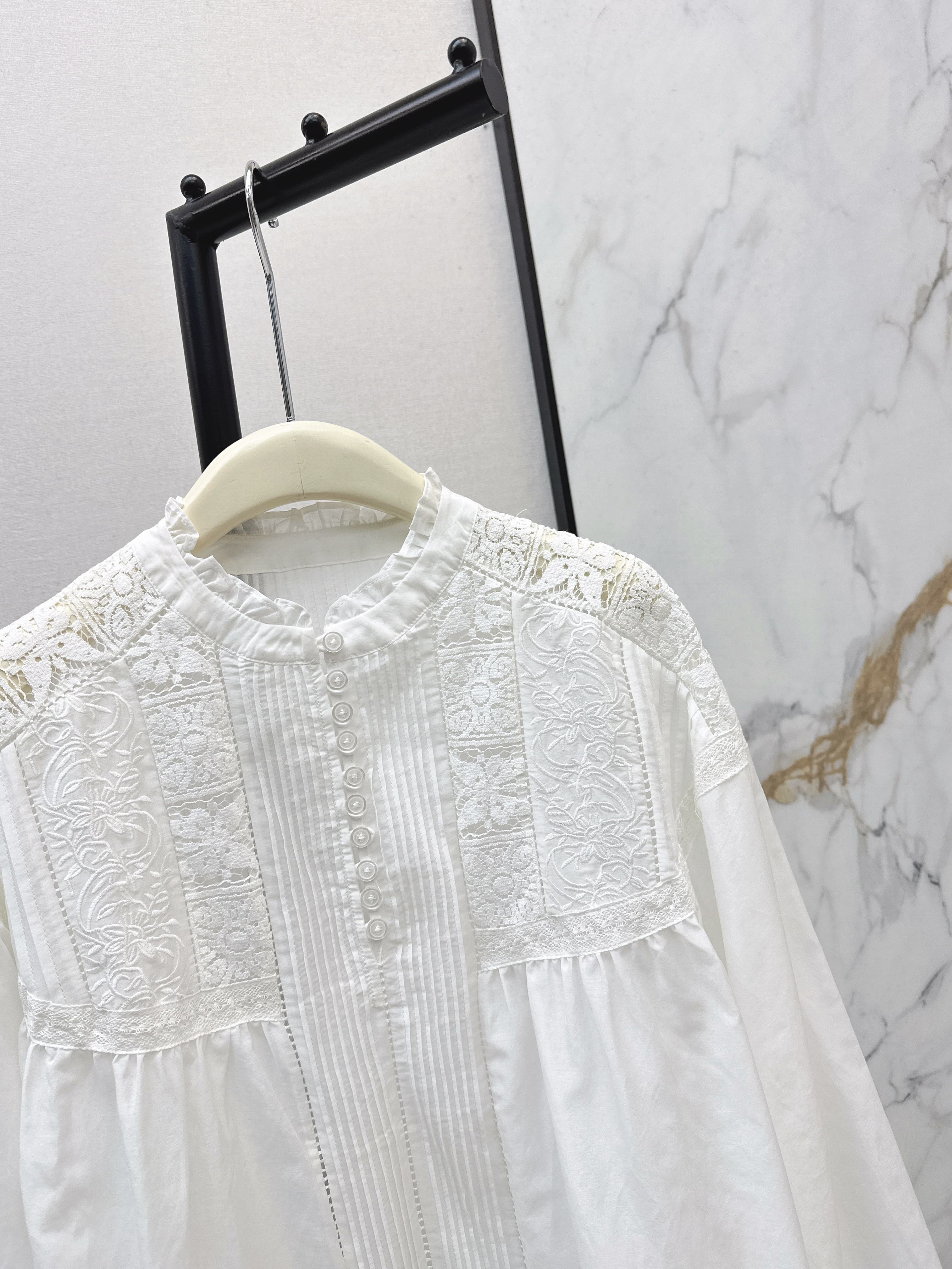 ES 26ss hollow lace shirt