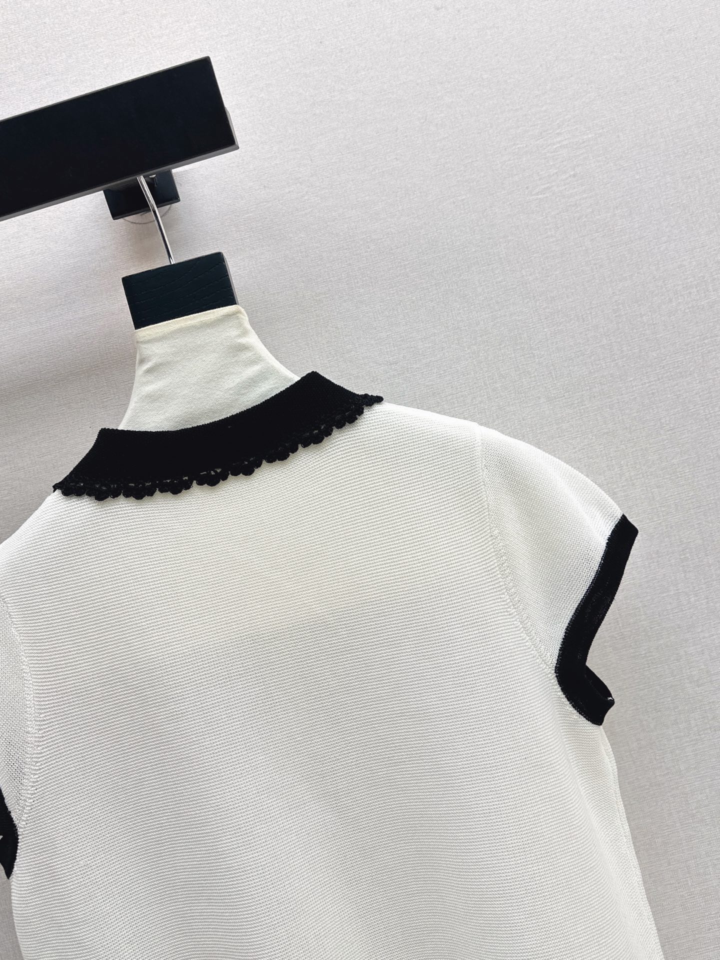 Miu 26ss sleeveless polo knitwear