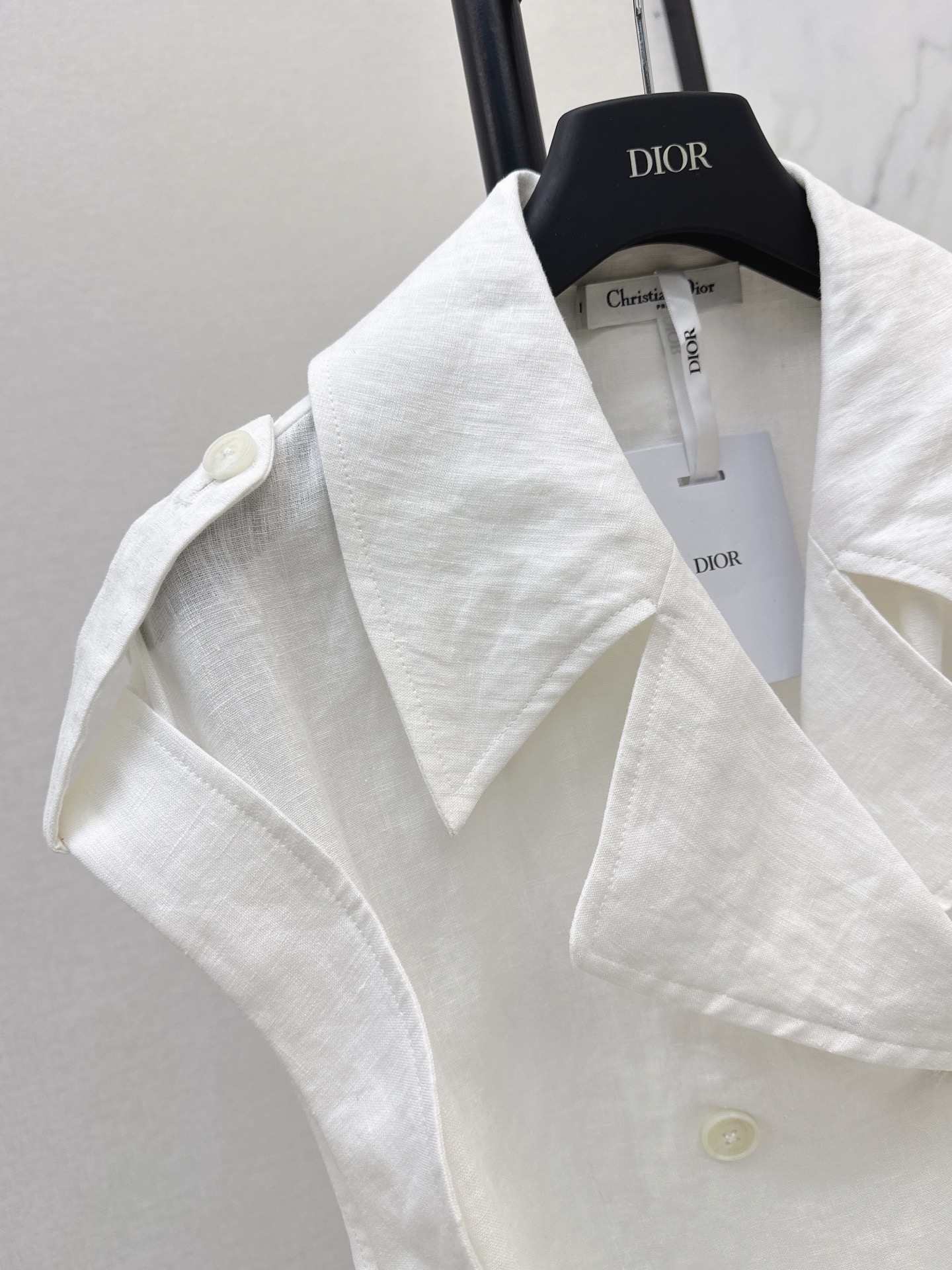 CD 26ss sleeveless belted shirt