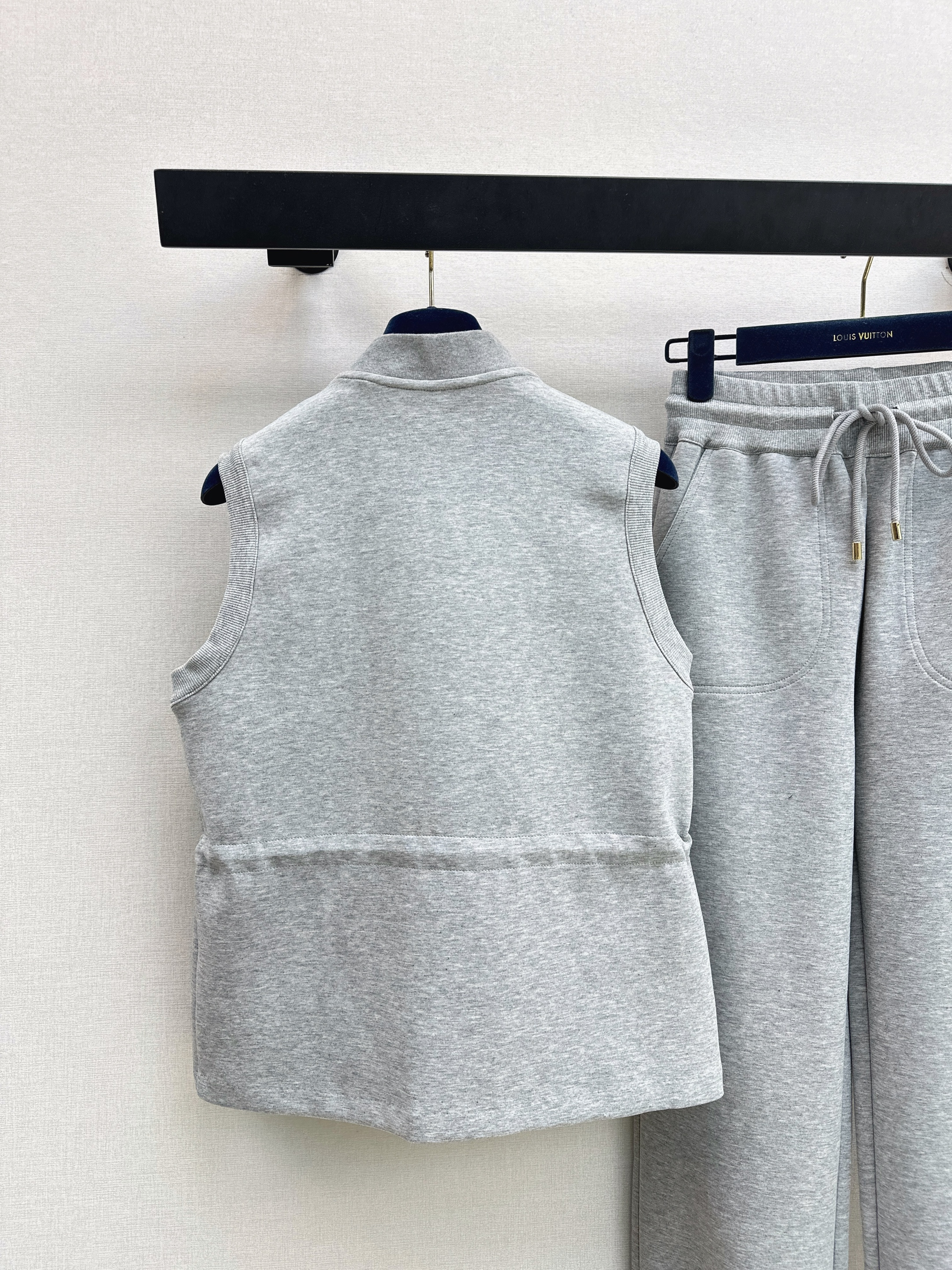 Loui 26ss vest jogger pant set