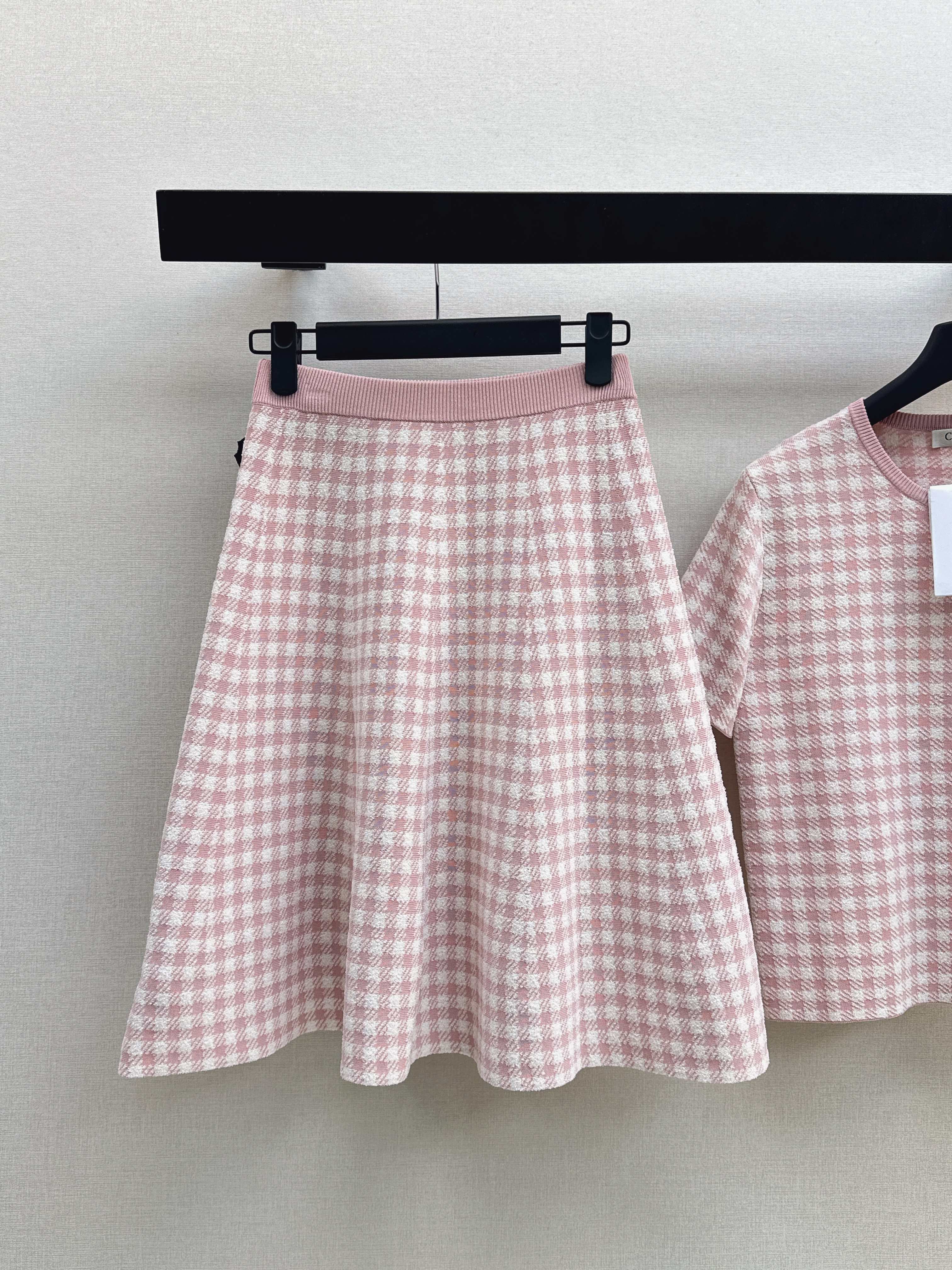 CD 26ss houdstong knitwear skirt set