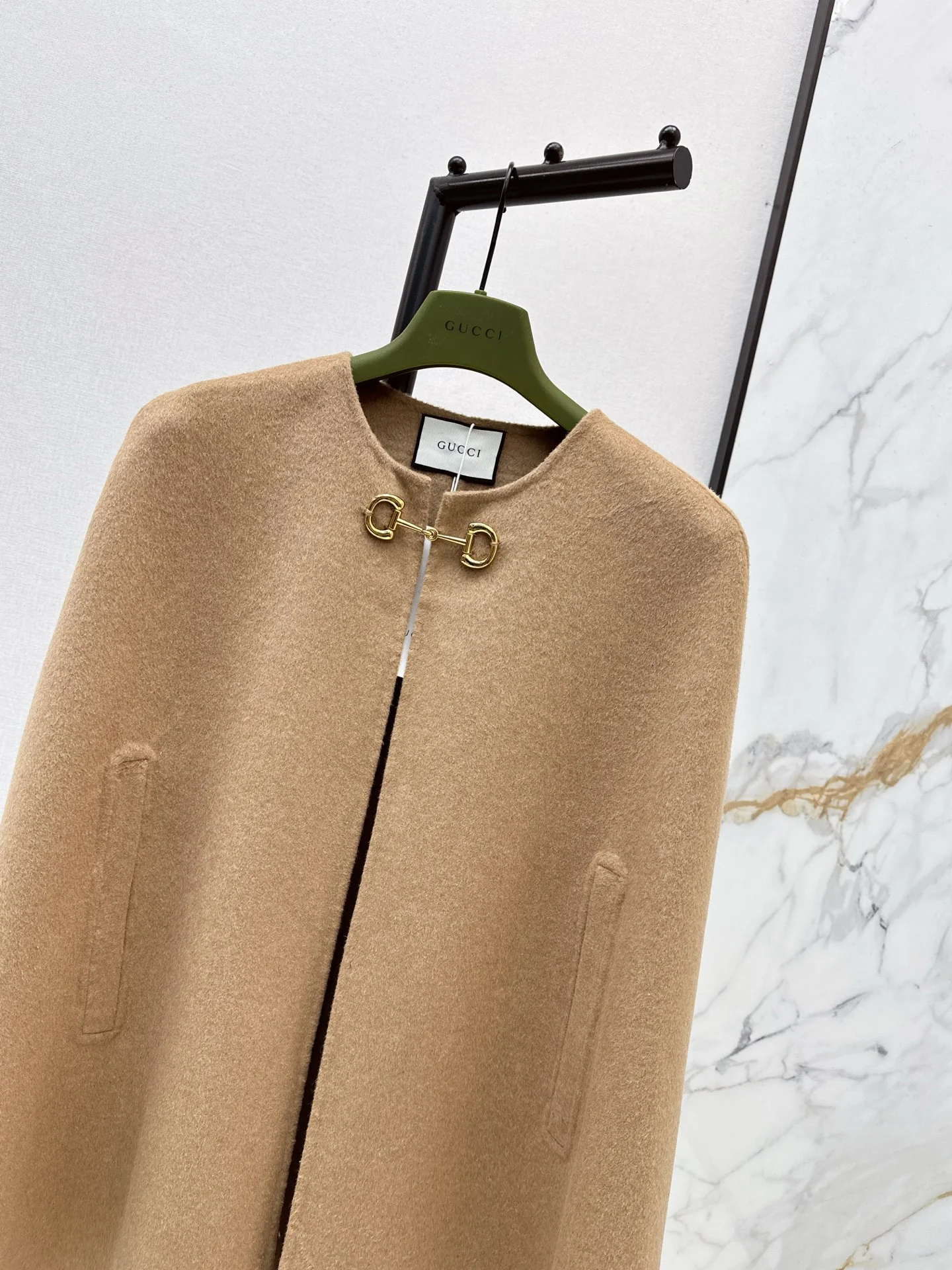 Gucc 25fw wool cape coats