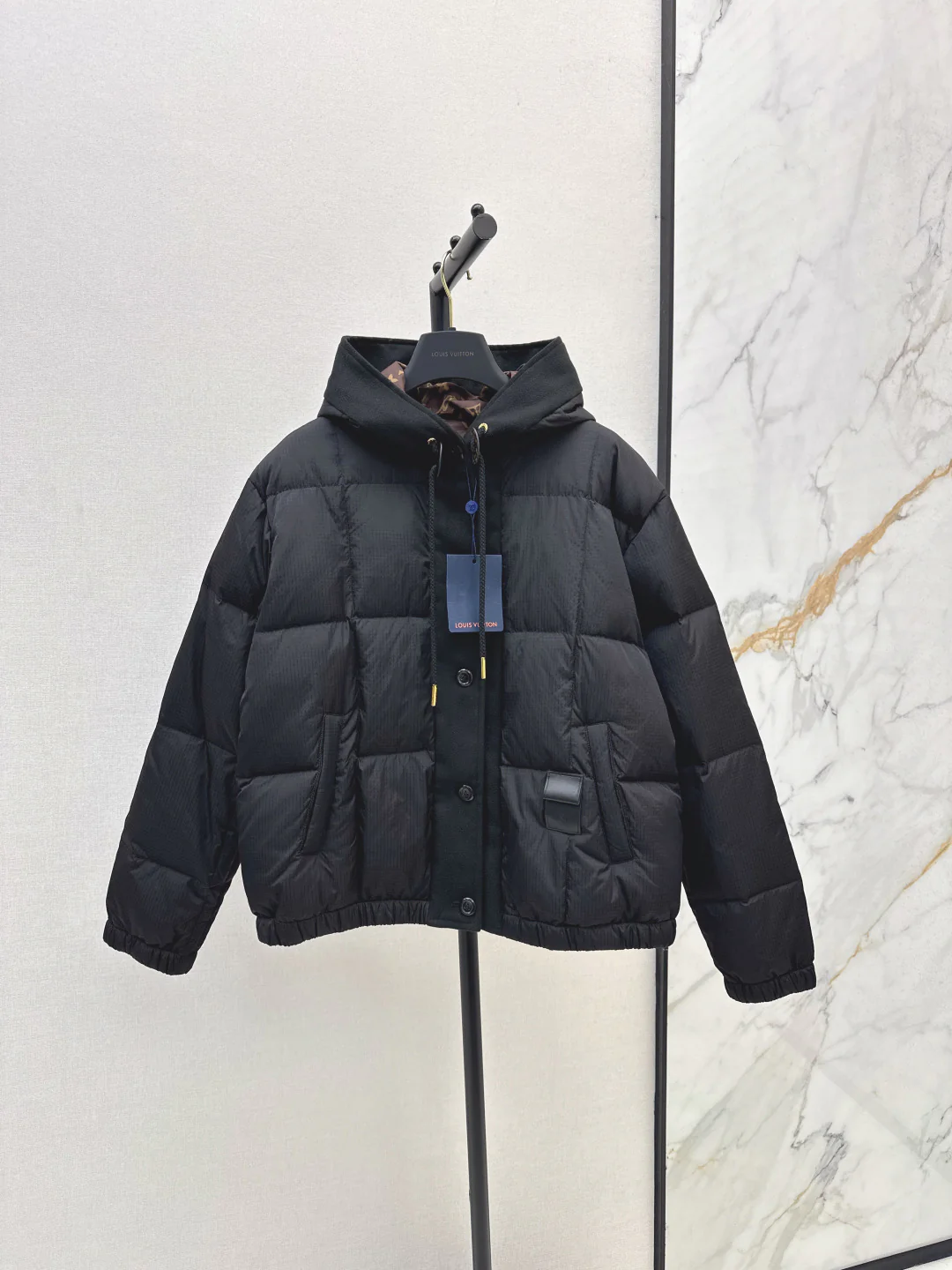 Louis 25fw down jacket