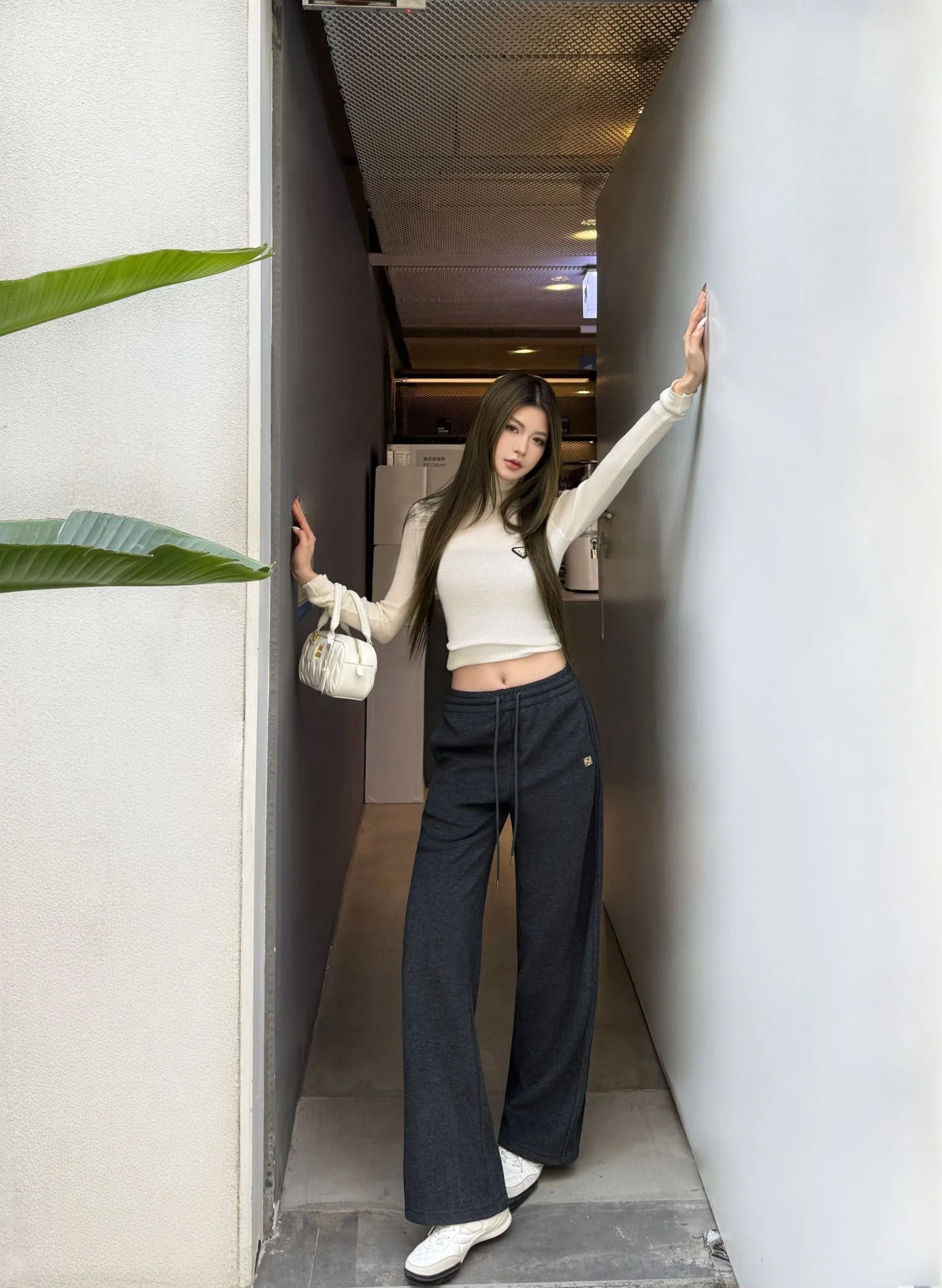 Loe 25fw wide pants