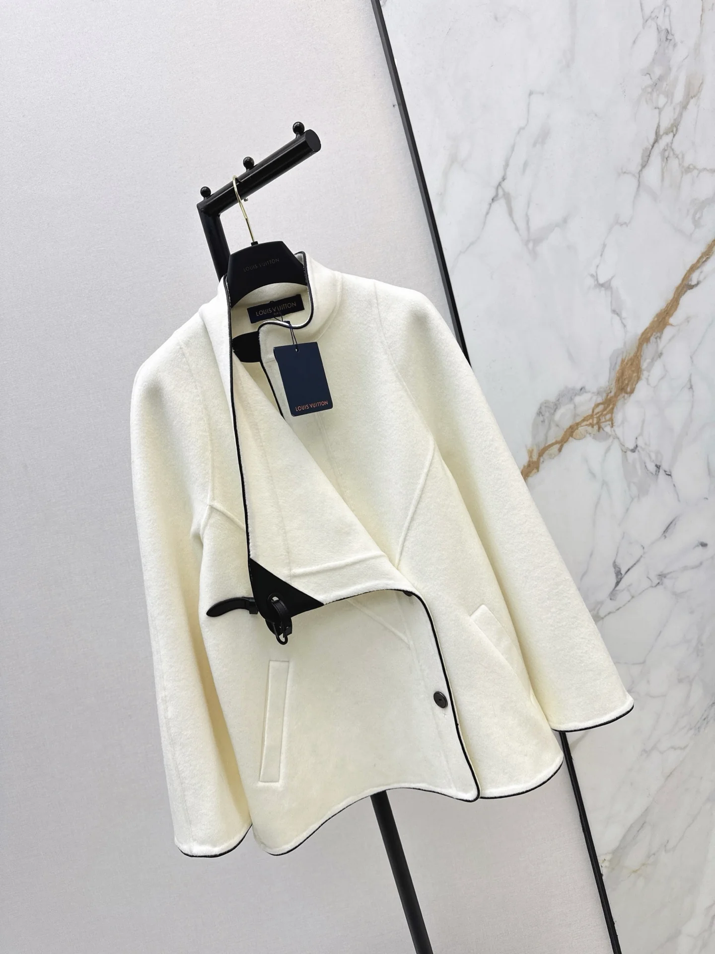 Louis 25fw woolen overcoats