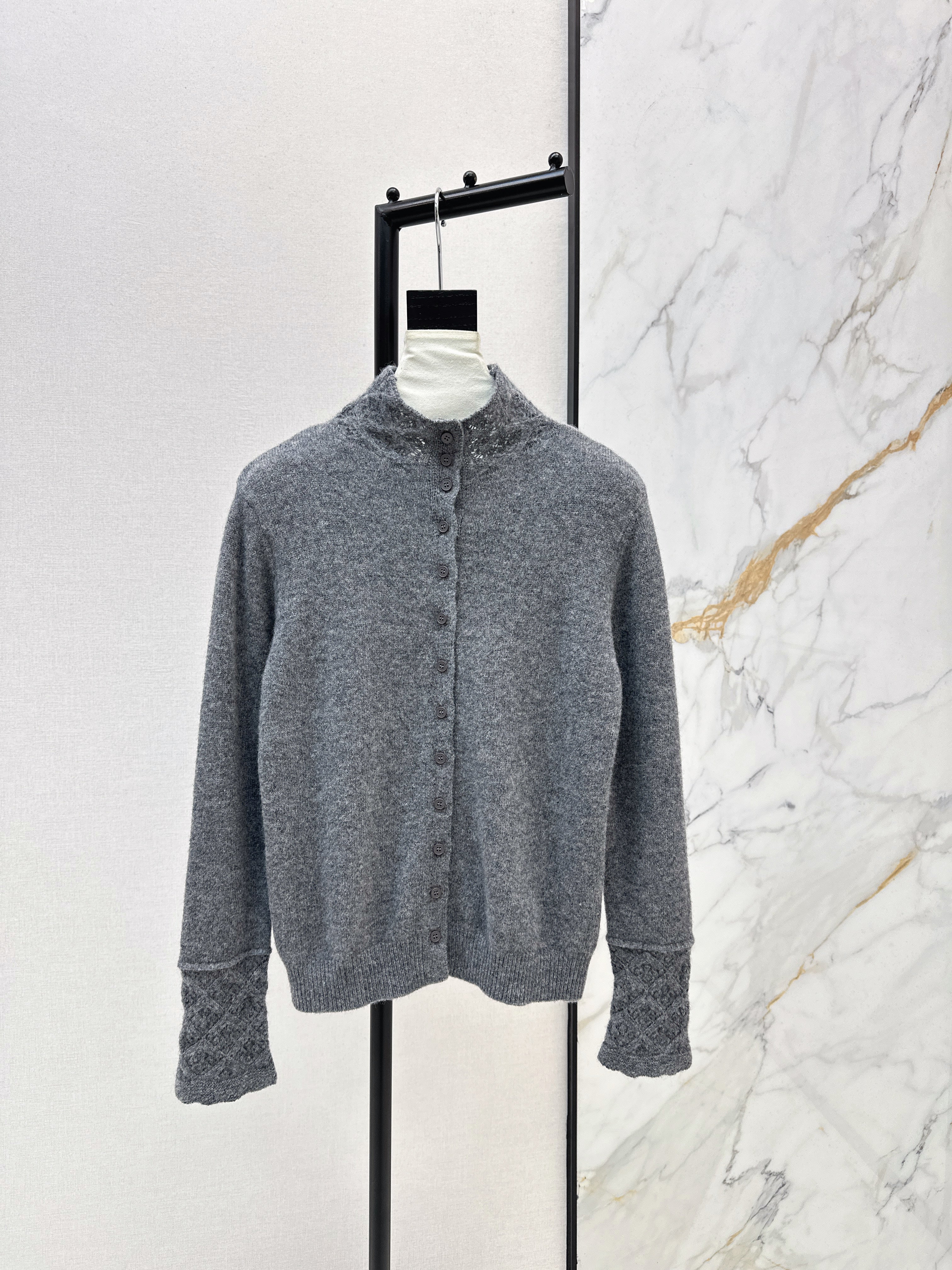 Chol 26ss high neck cardigan