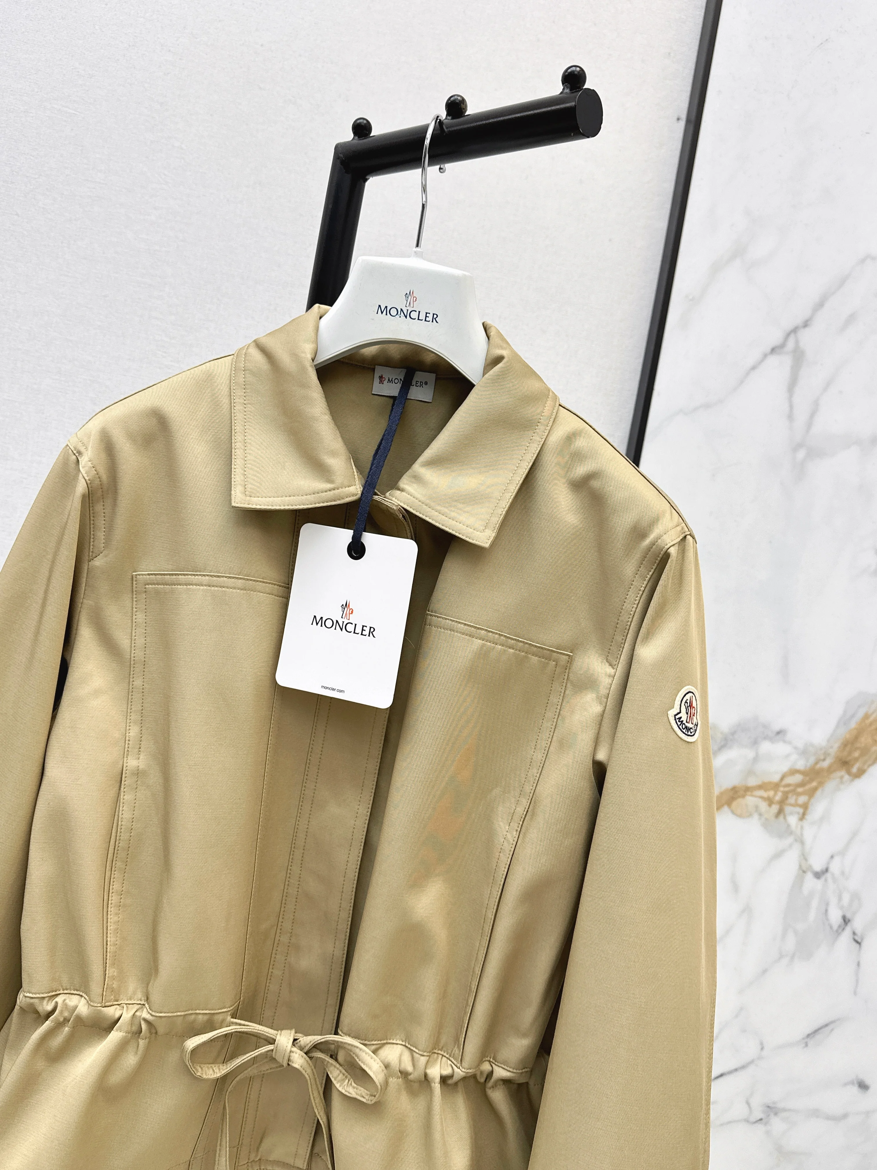 Monc 26ss drawstring trench coat