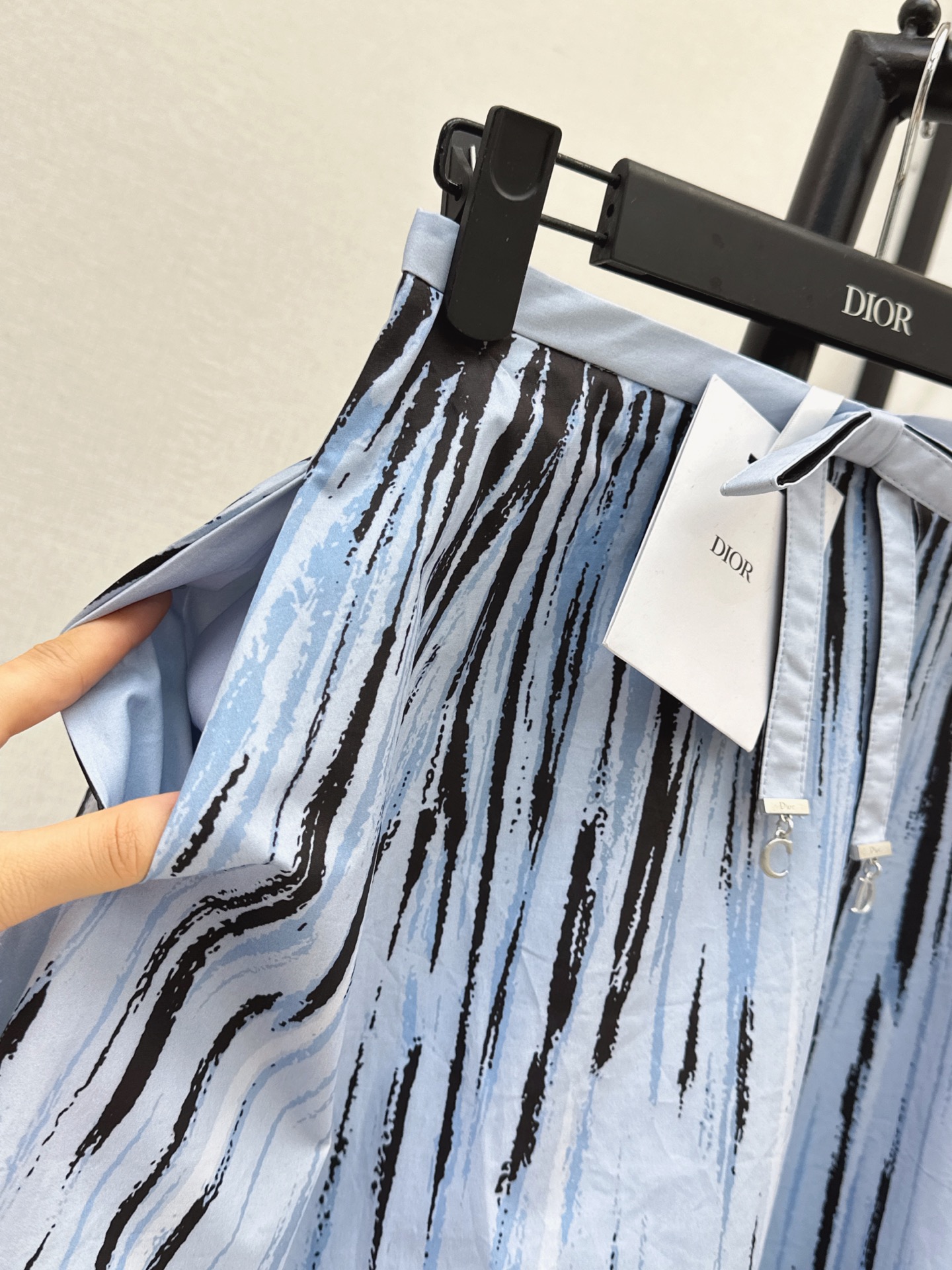 CD 26ss bow print pleated skirt