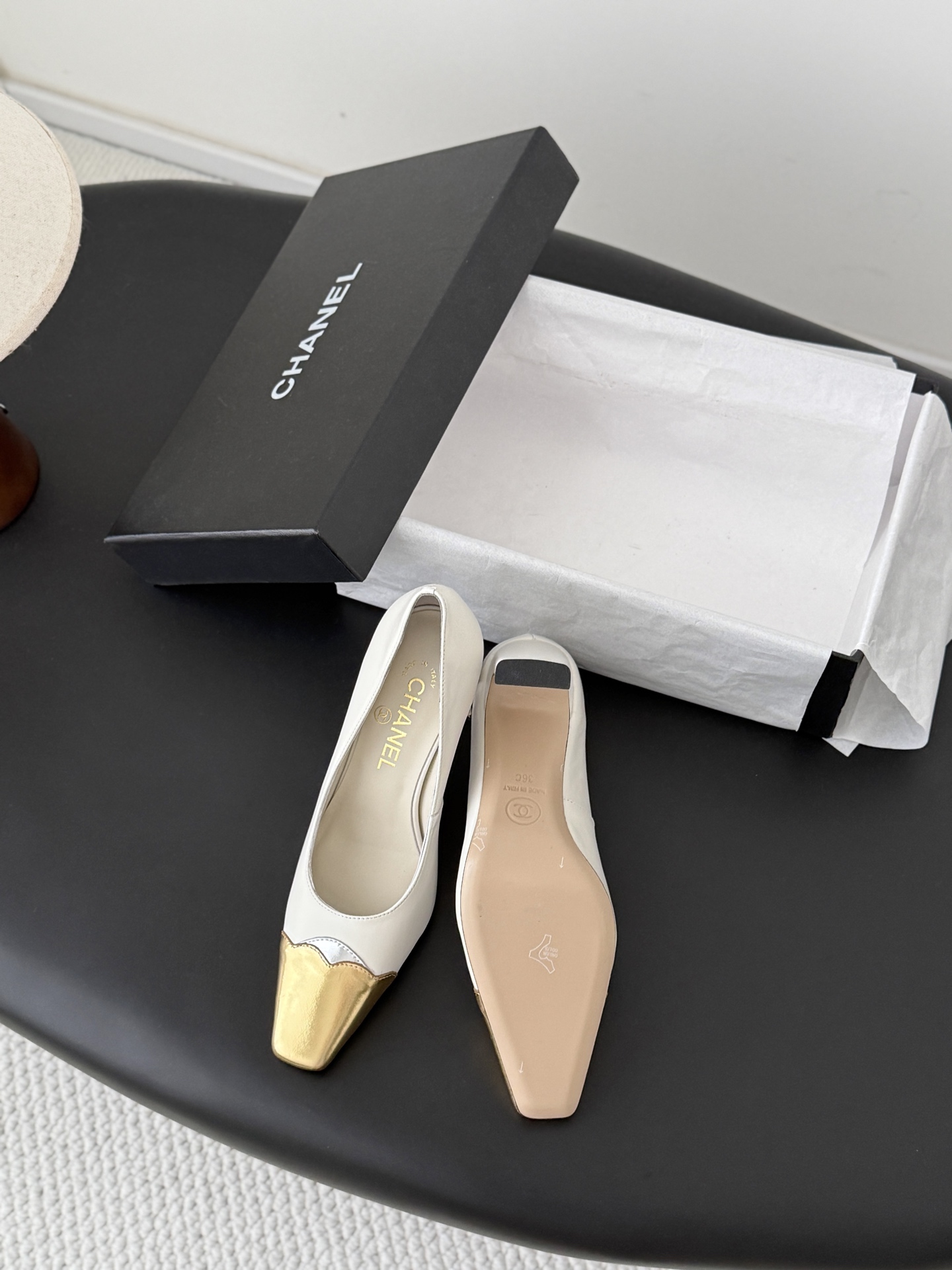 Chan 26P gold cap toe pump