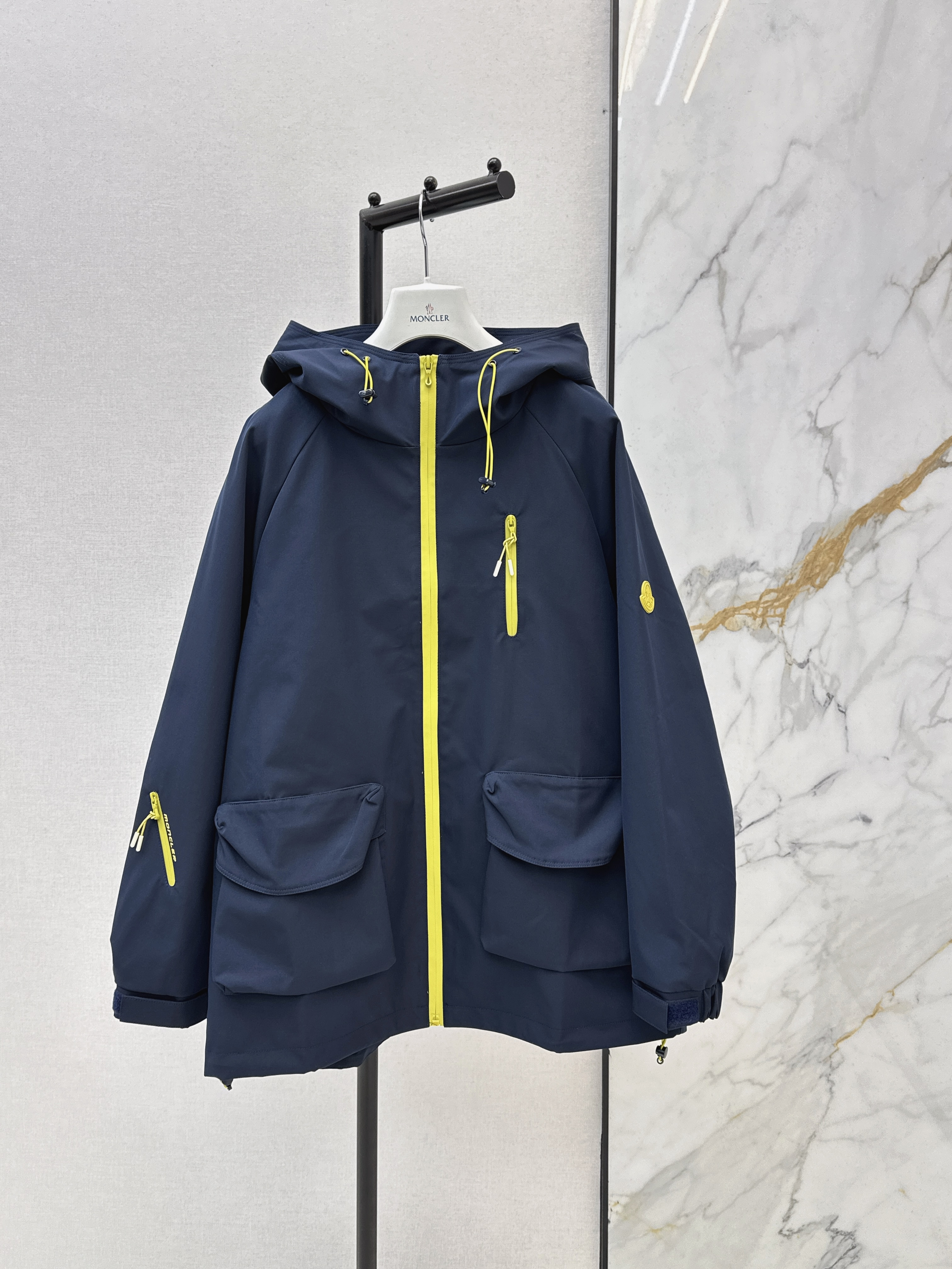 Monc 26ss hooded windbreaker