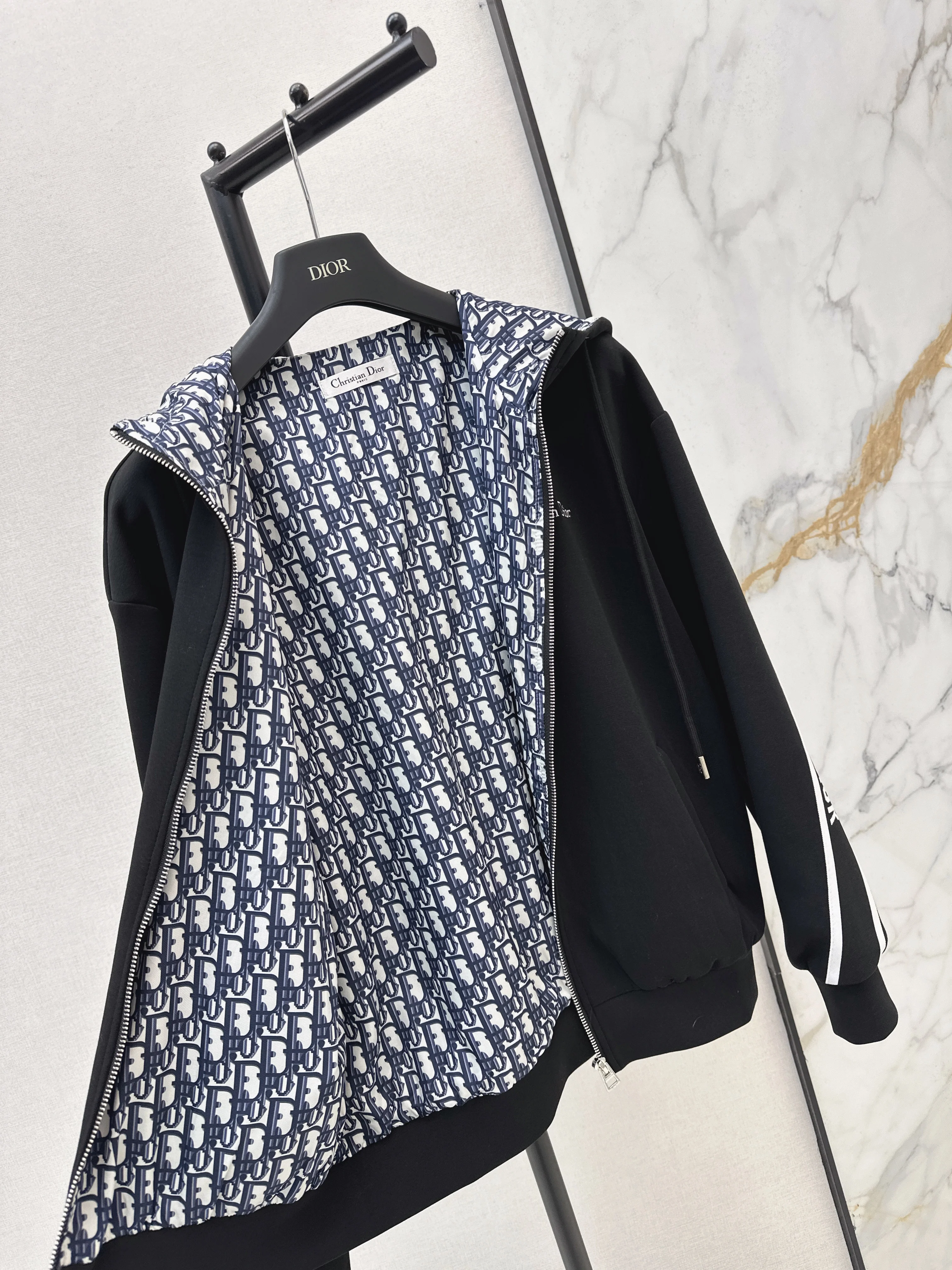CD 26ss hooded drawstring jacket