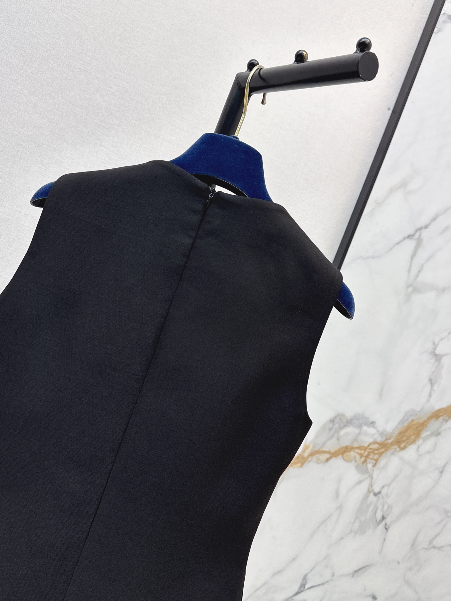 Loui 26ss sleeveless bow dress