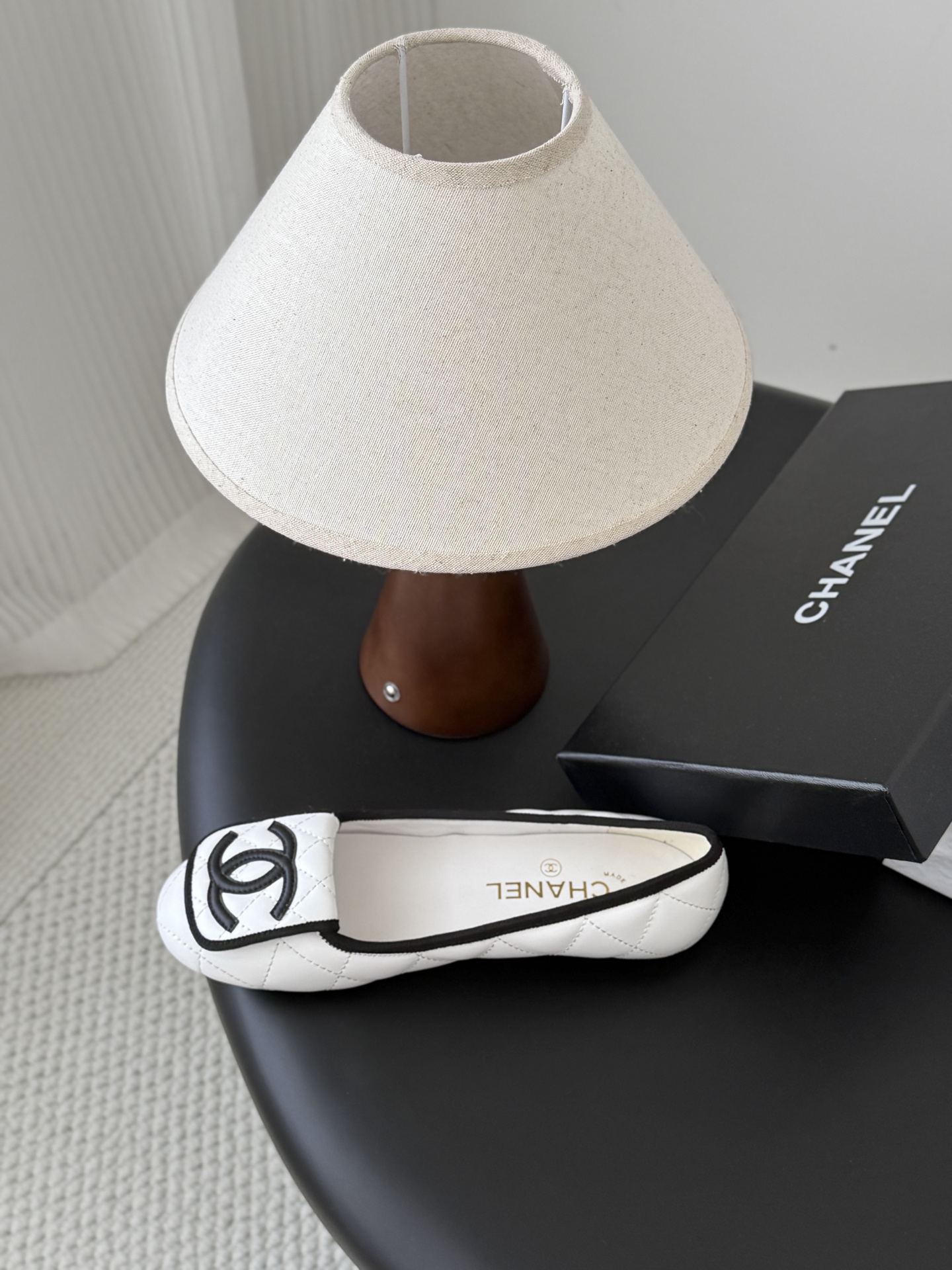 Chan 26C ballet flats