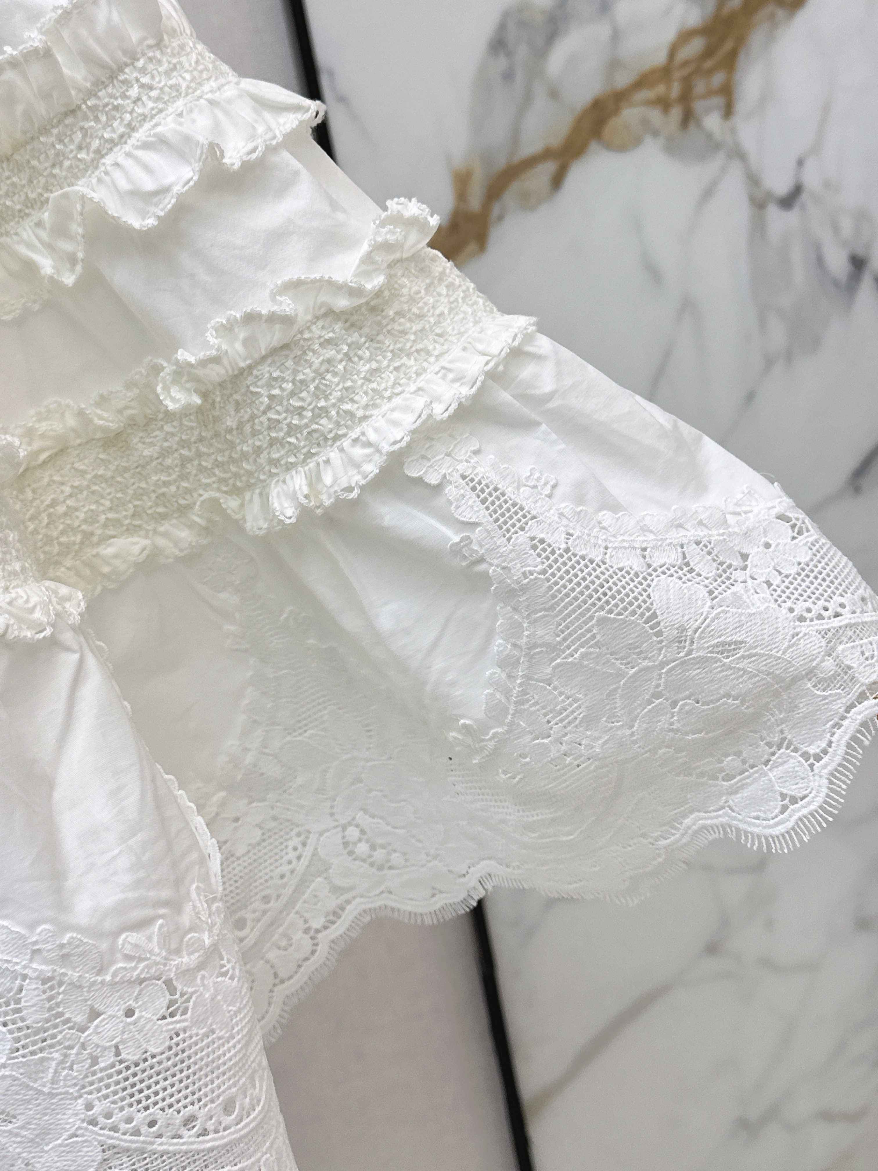 Zimm 26ss ruffle camisole top
