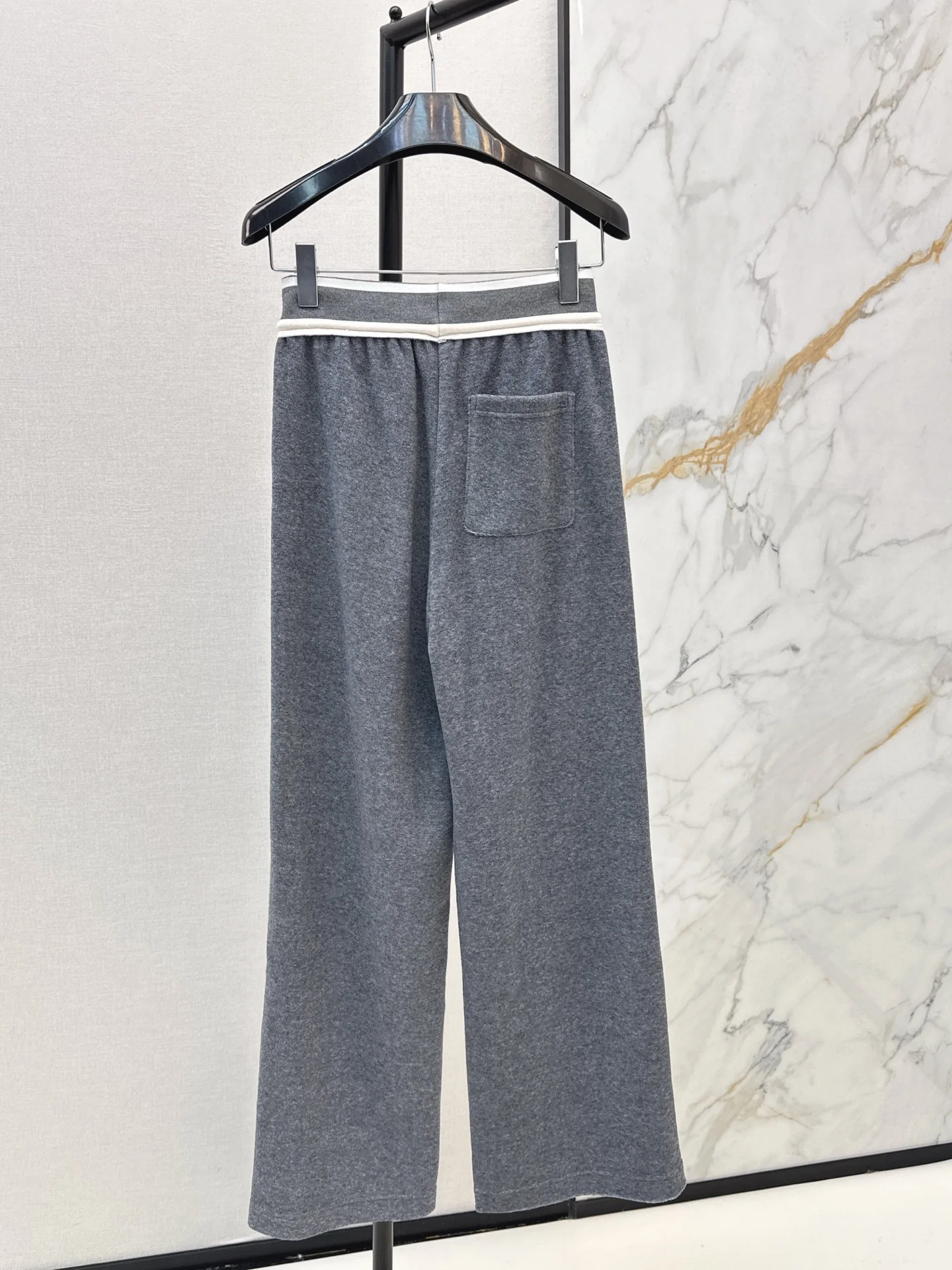 Celi 25fw straight pants
