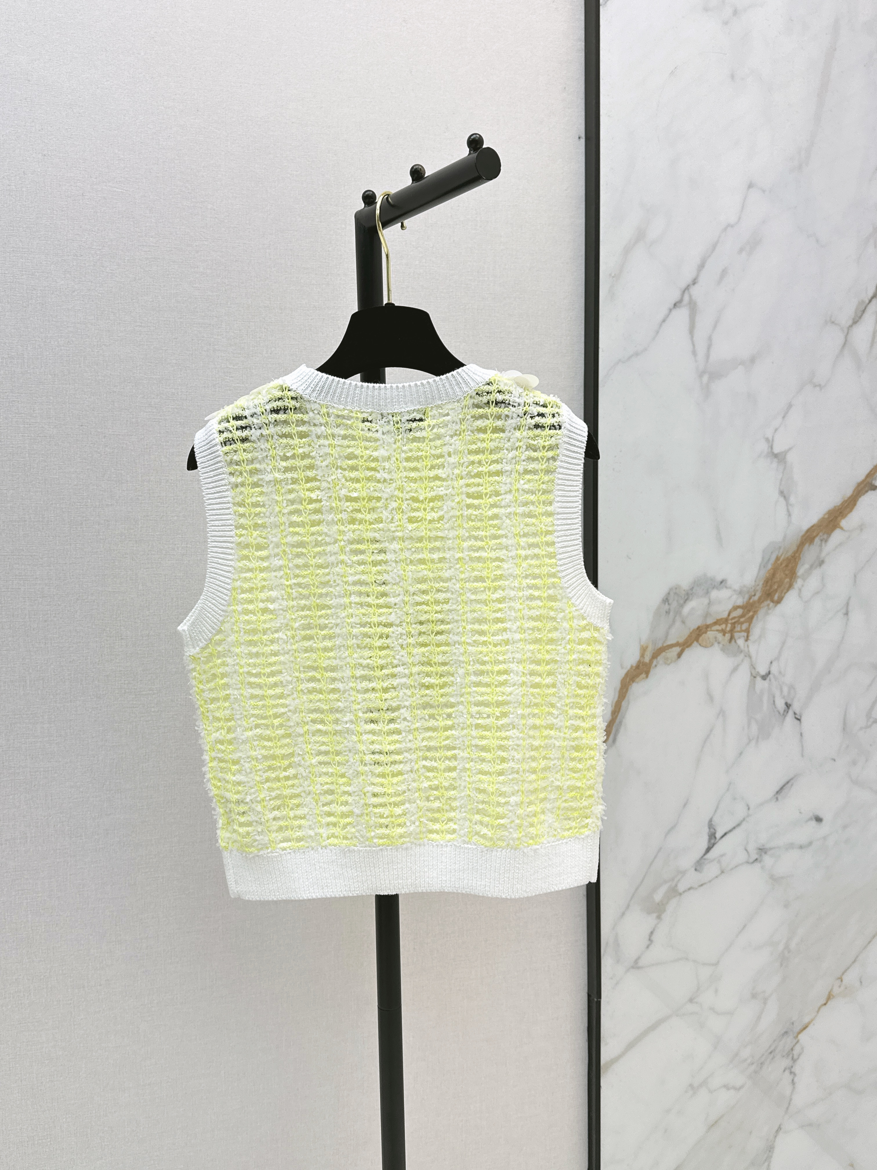 Chan 26ss sleeveless knit top