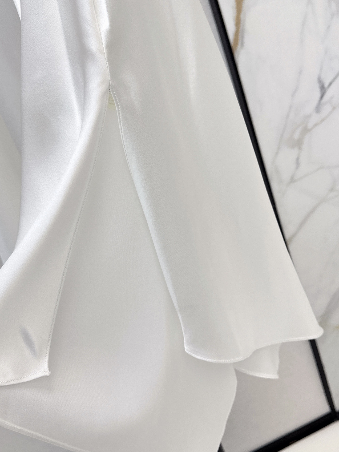 Row 26ss asymmetrical top
