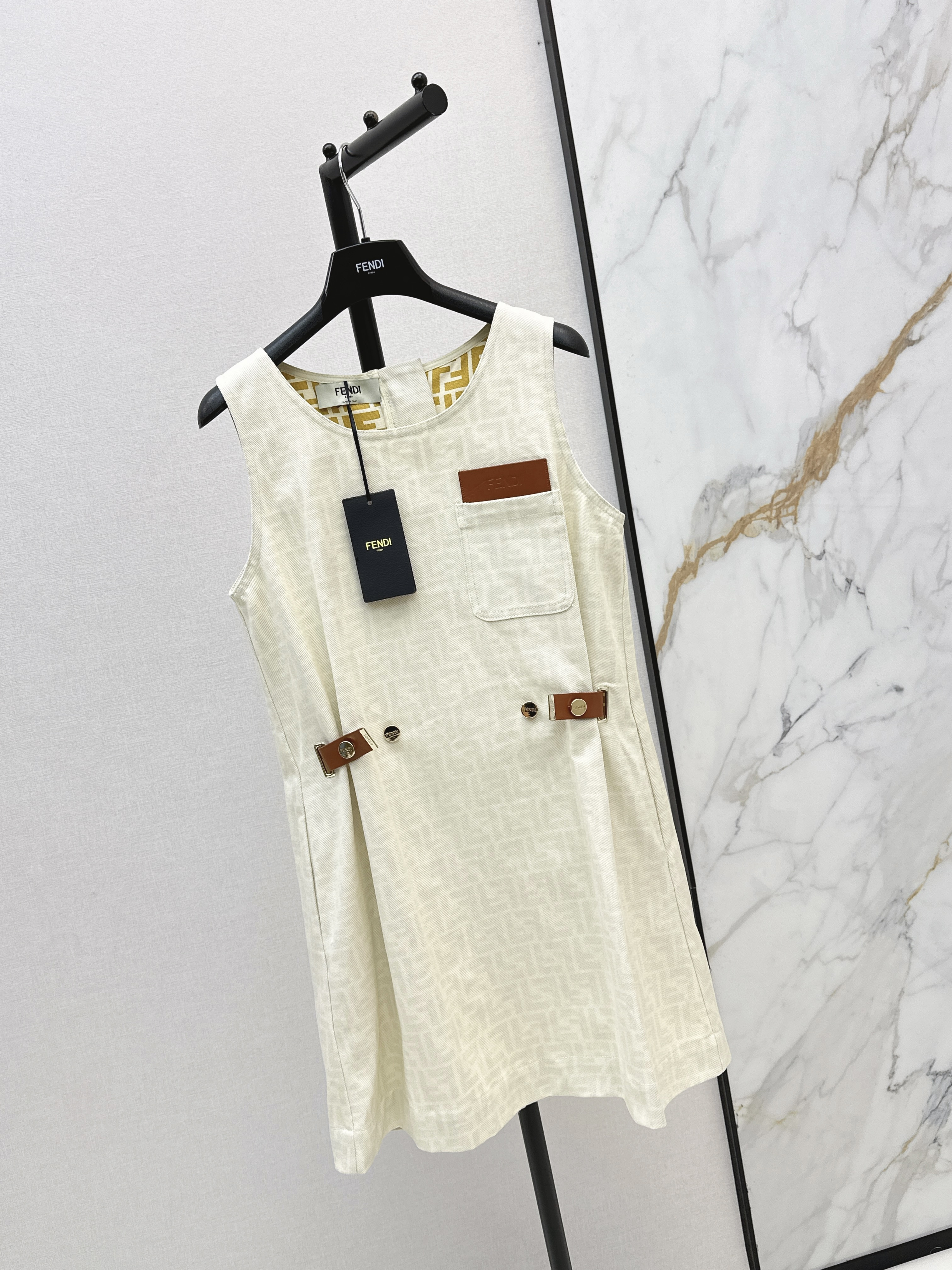 Fen 26ss sleevelesss dress