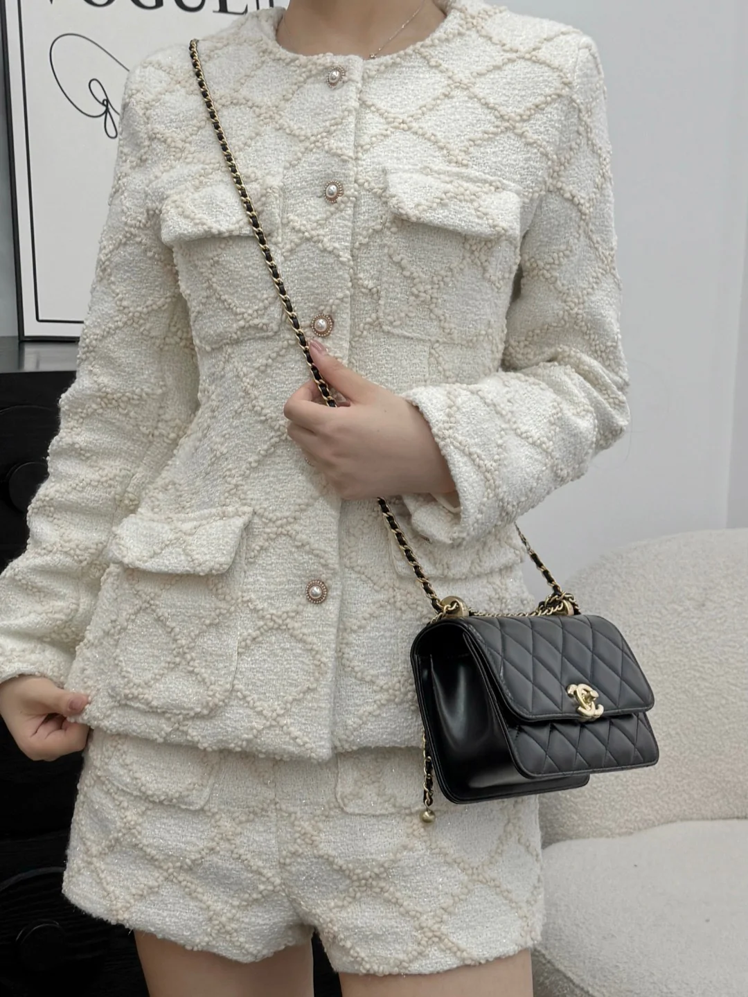 Chan 25S chain shoulder bag