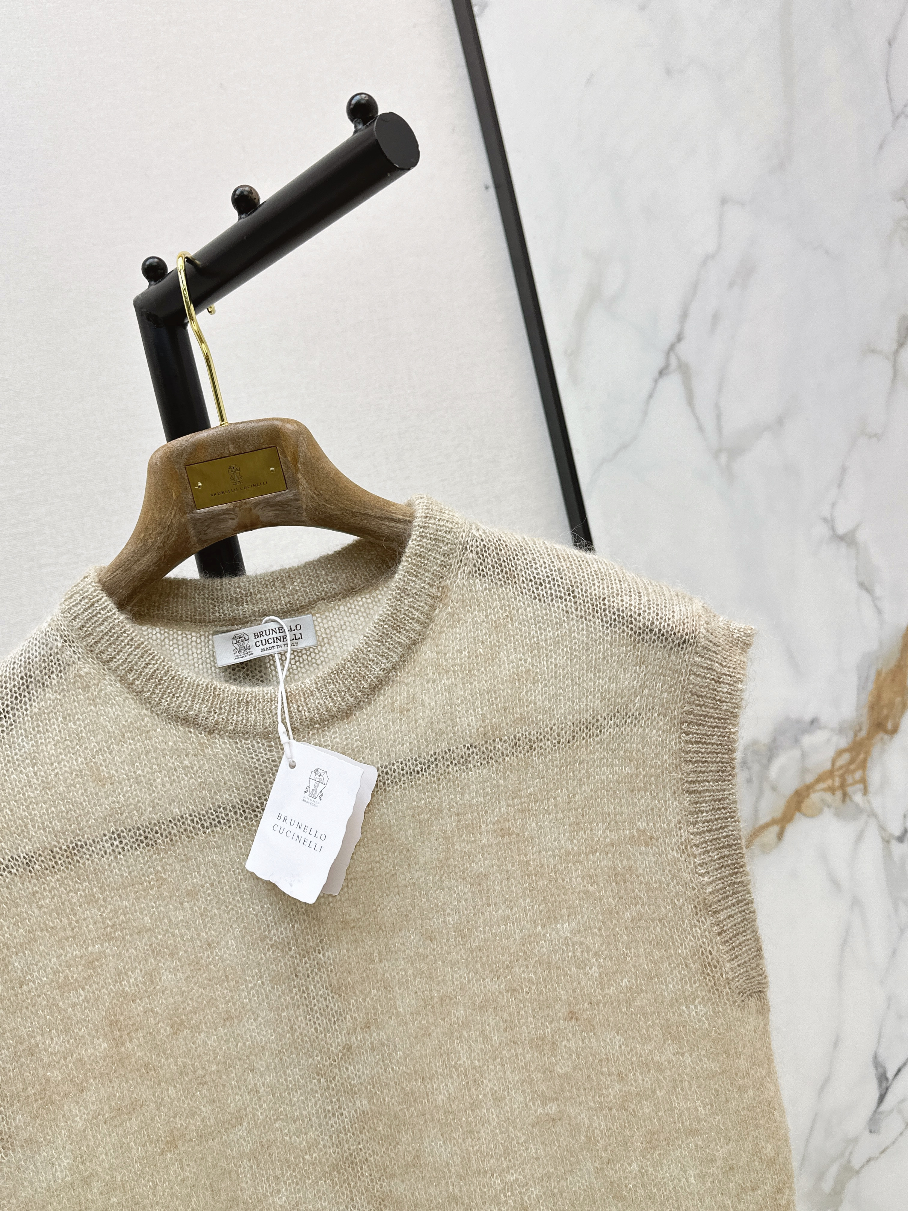 Brun 26ss hollow sleeveless knitwear