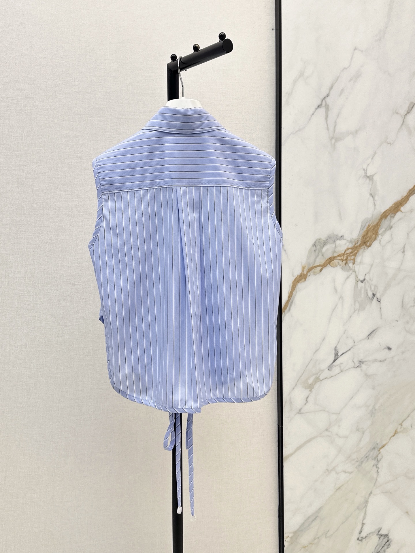 Loe 26ss sleeveless shirt