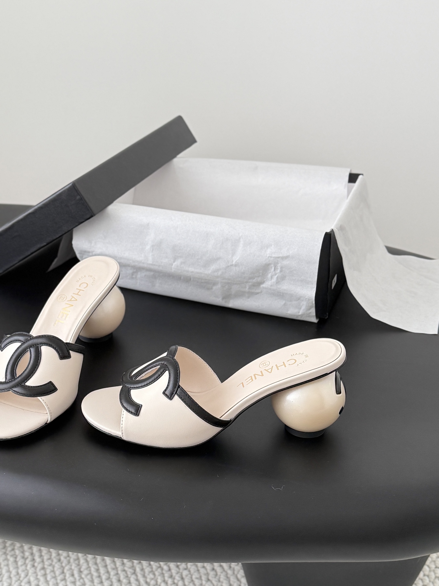 Chan 26p chunky heel