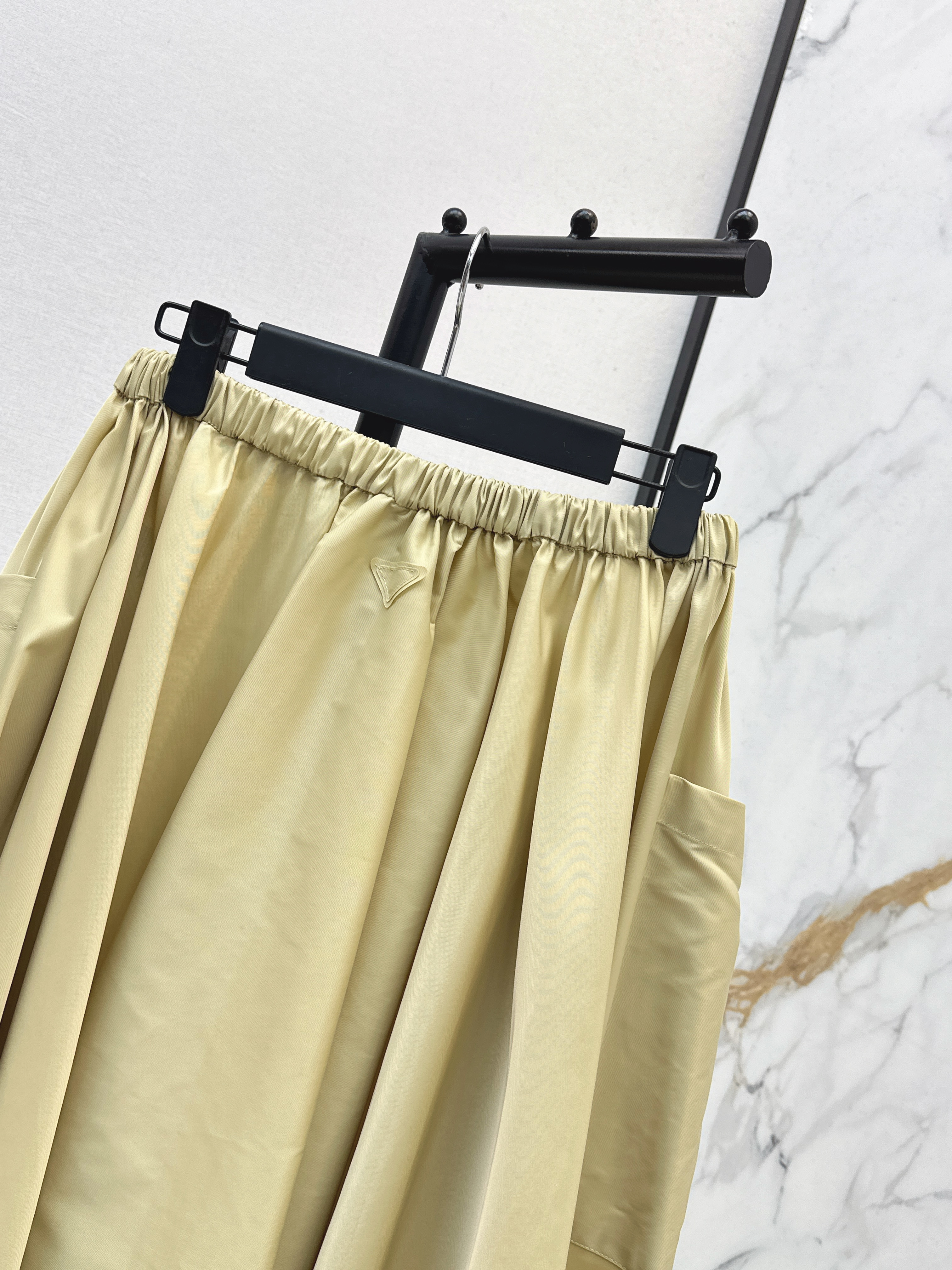 Pra 26ss pleated skirt