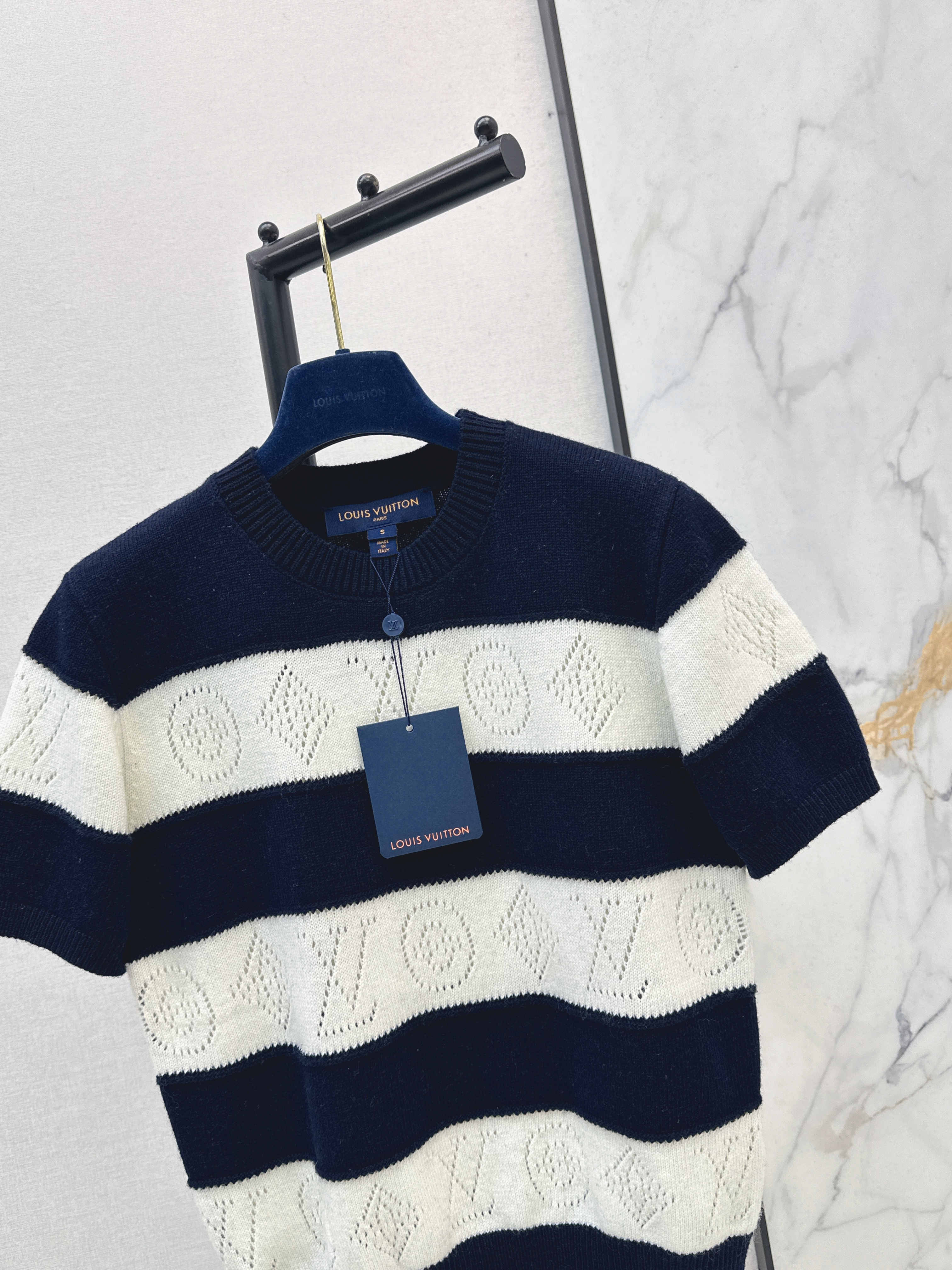 Loui 26ss stripe sweater