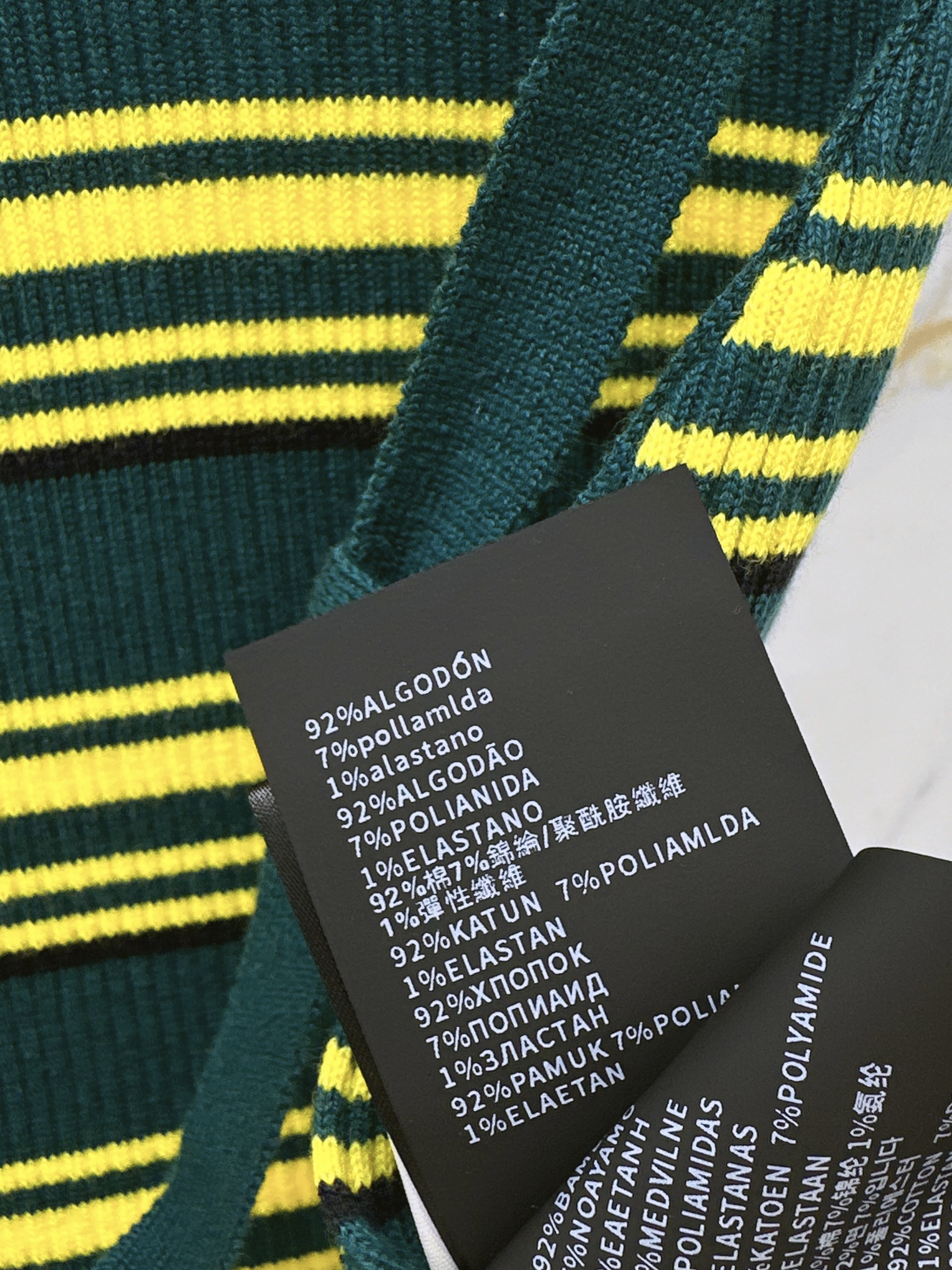 Miu 26ss open back vest