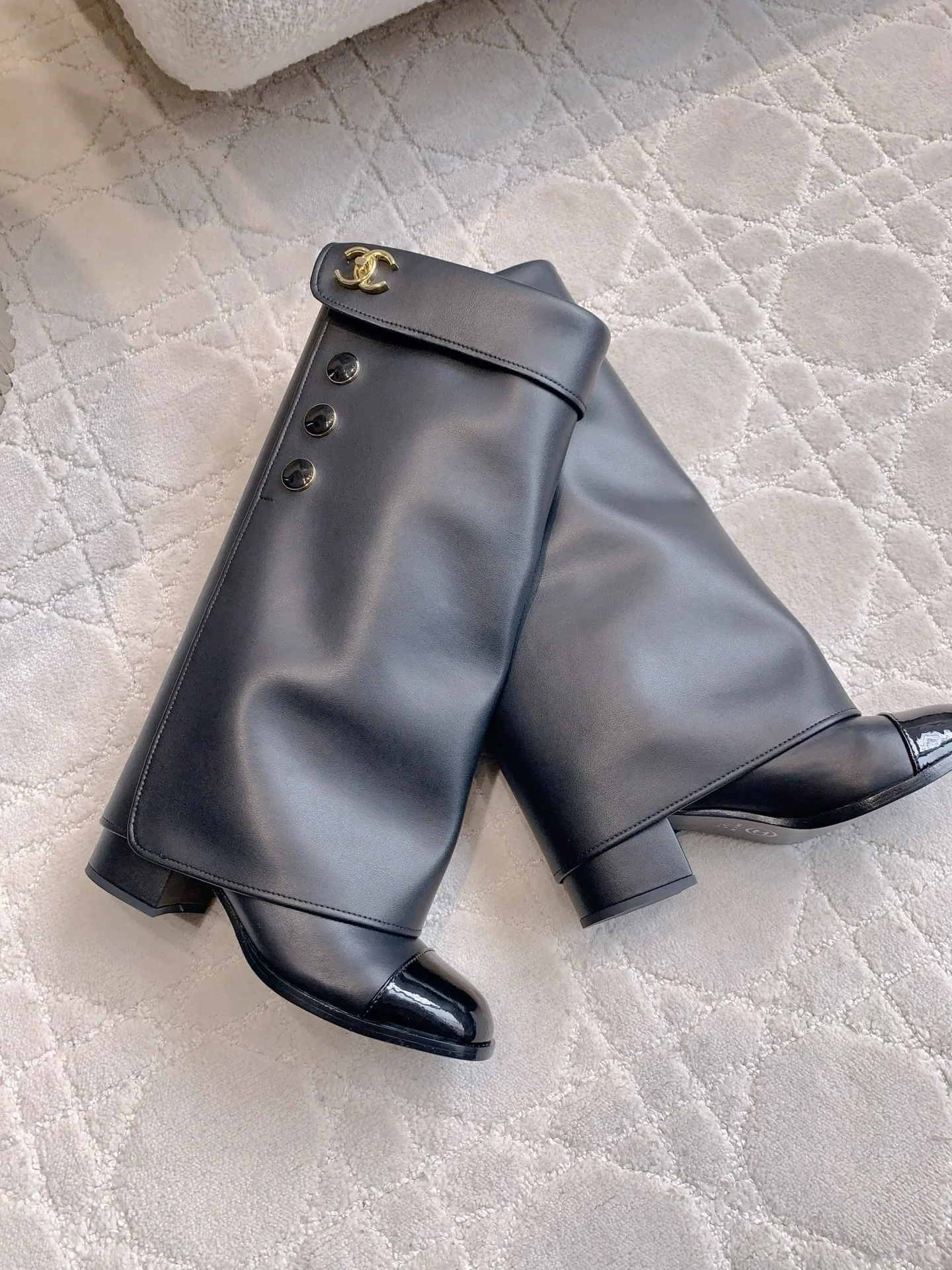 Chan 25fw cuff boots