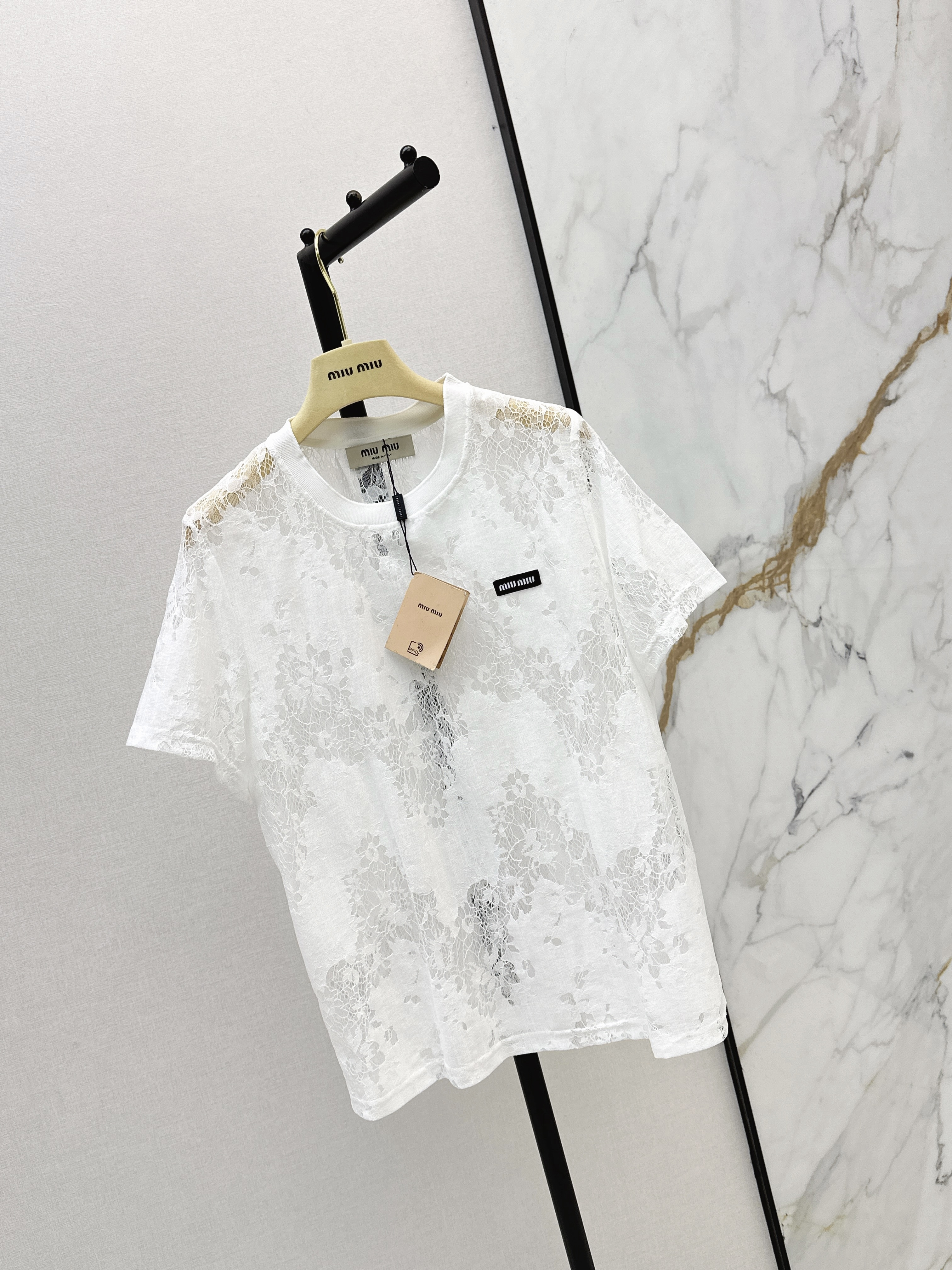 Miu 26ss lace t-shirt