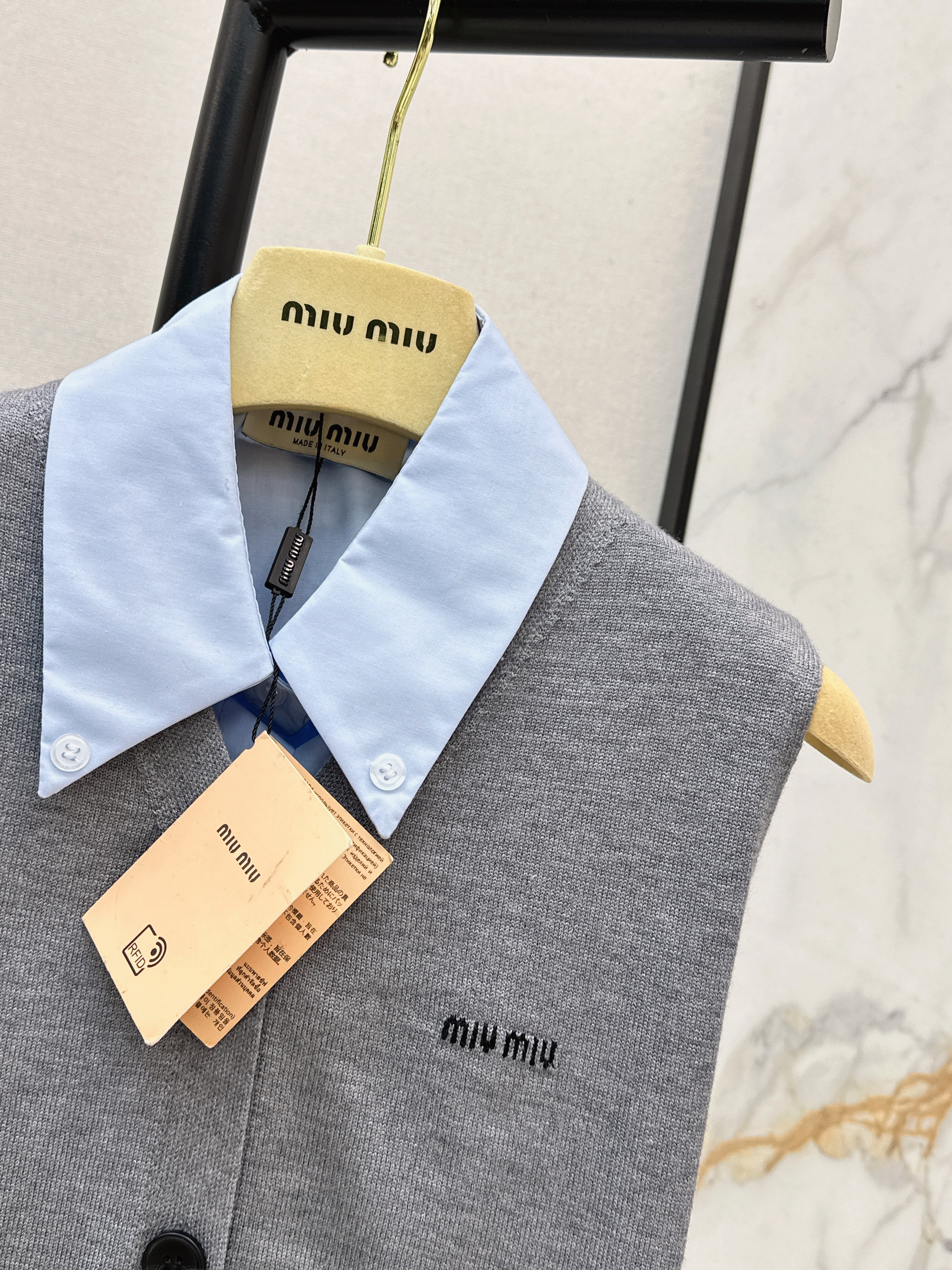 Miu 26ss knit vest sleeveless shirt set