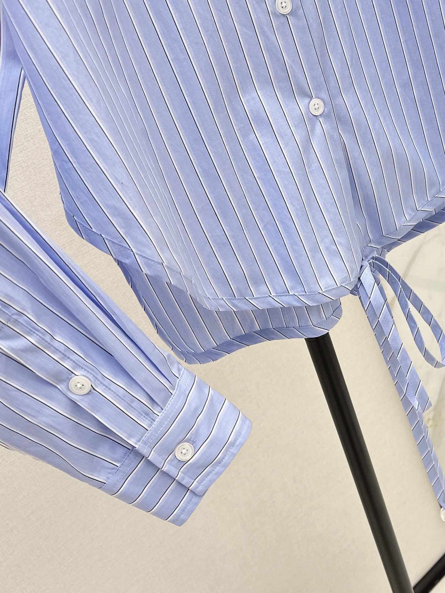 Loe 26ss stripe shirt