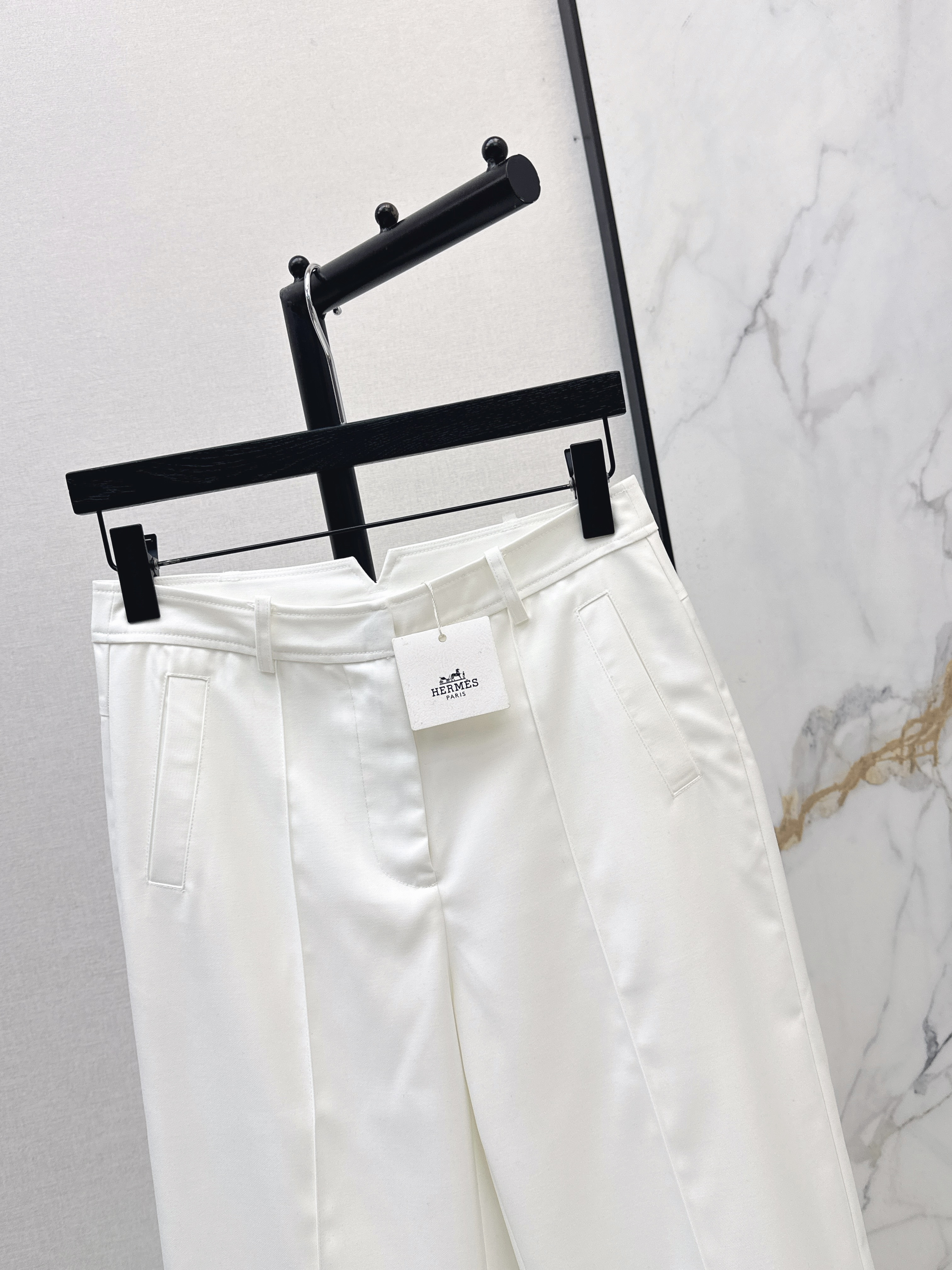 Her 26ss suit pants